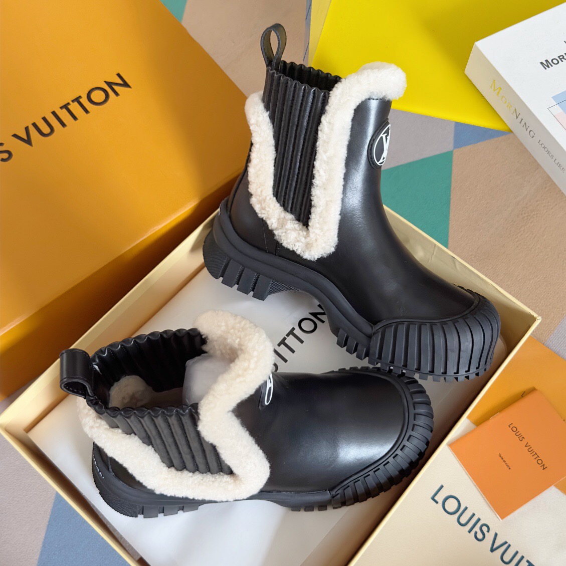 Women L*ouis V*uitton Top Sneaker