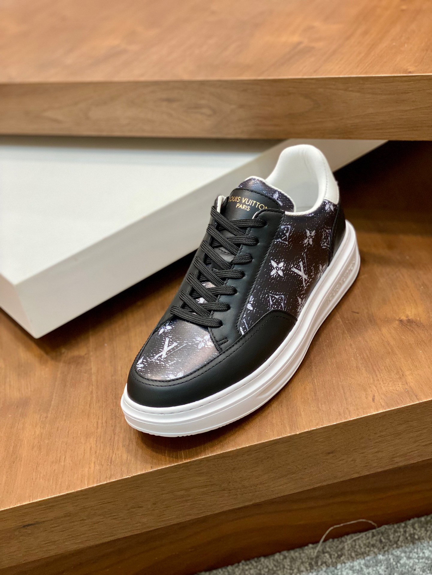 Men L*ouis V*uitton Top Sneaker