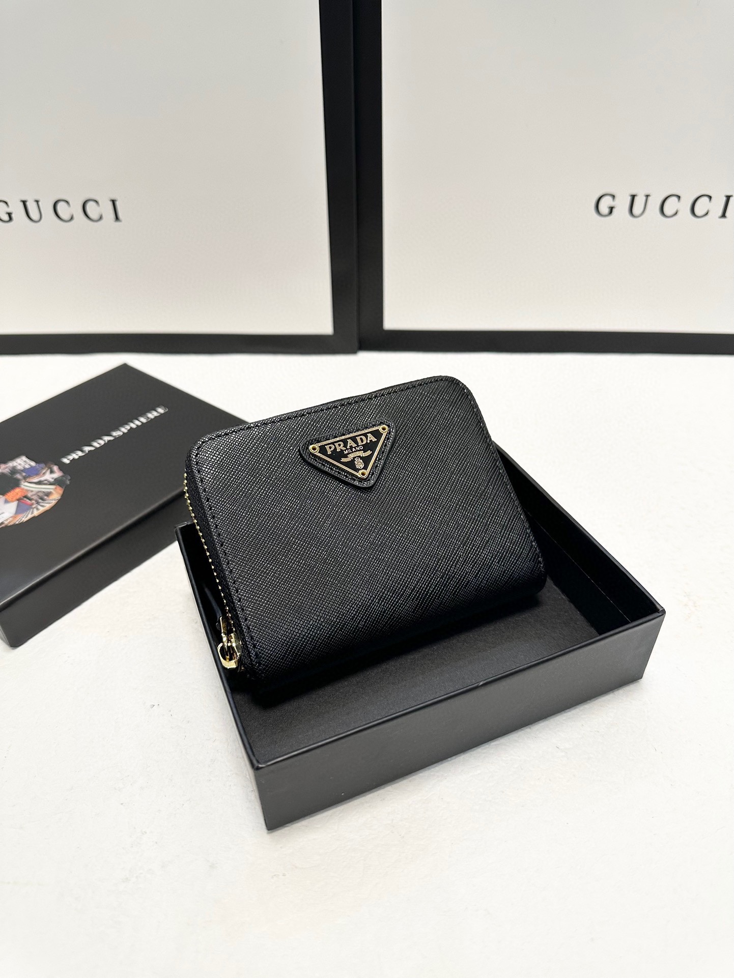 P*rada Bag Top Quality