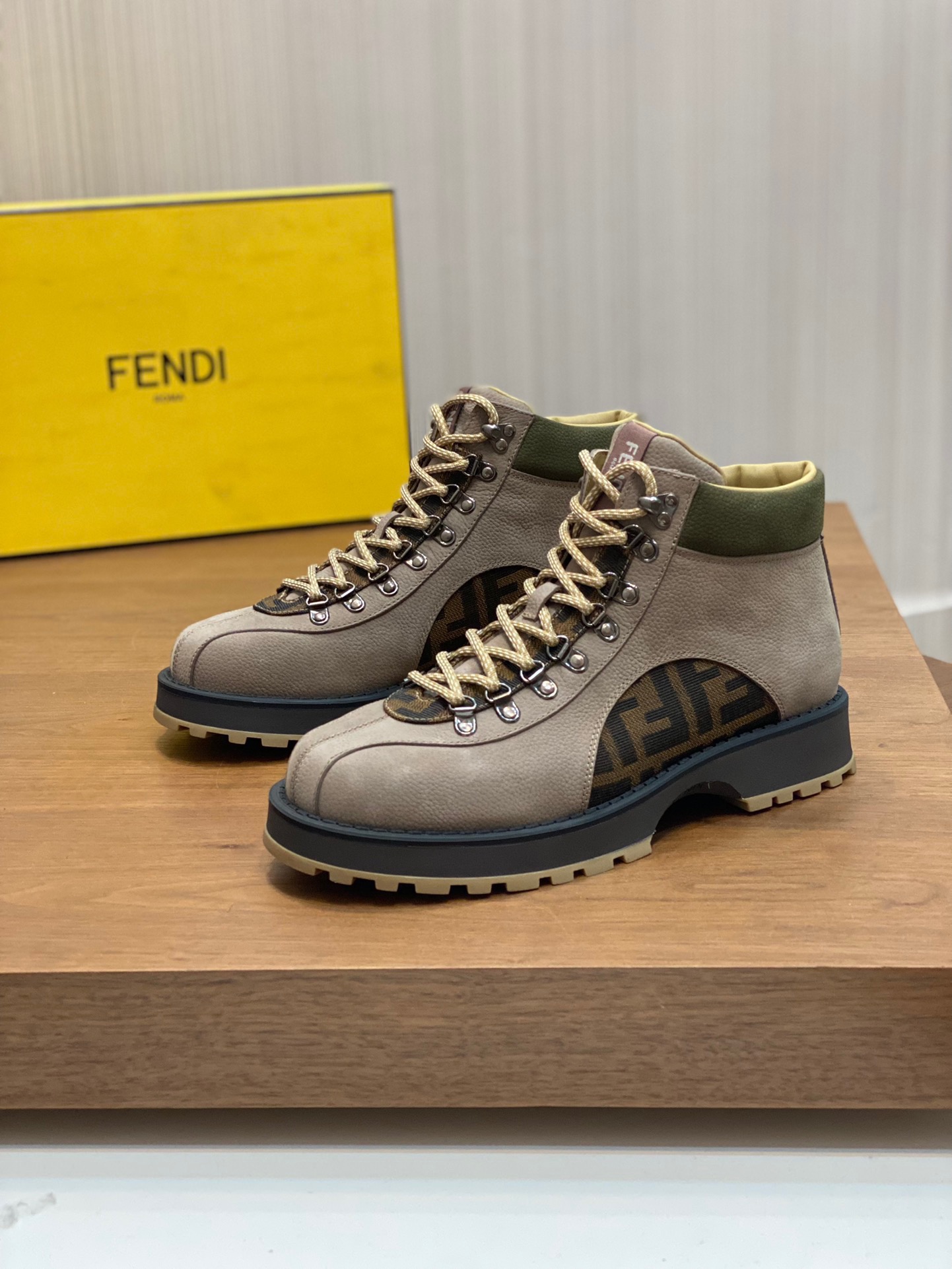 Men F*endi Top Sneaker