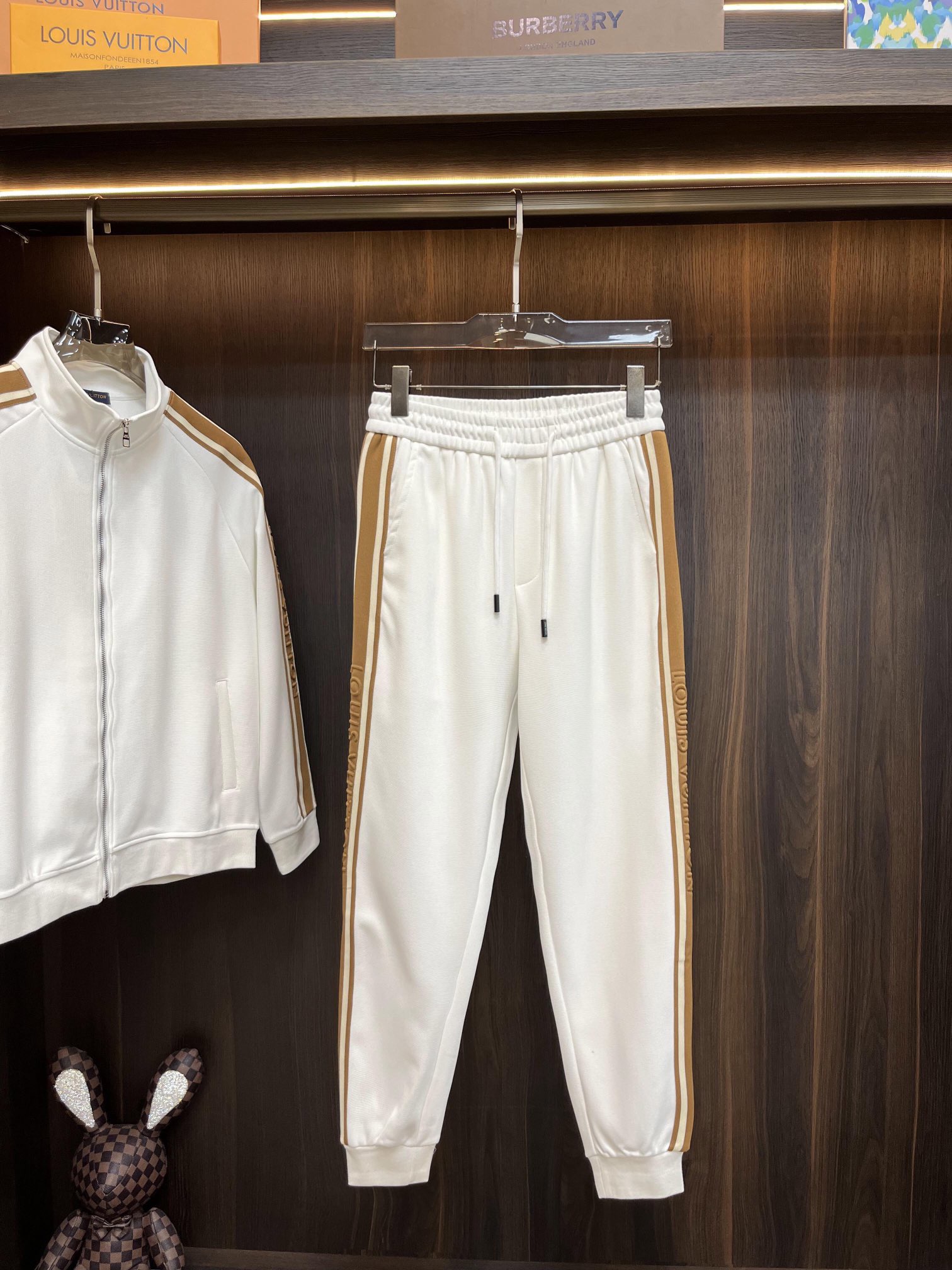 Men suits Top Quality