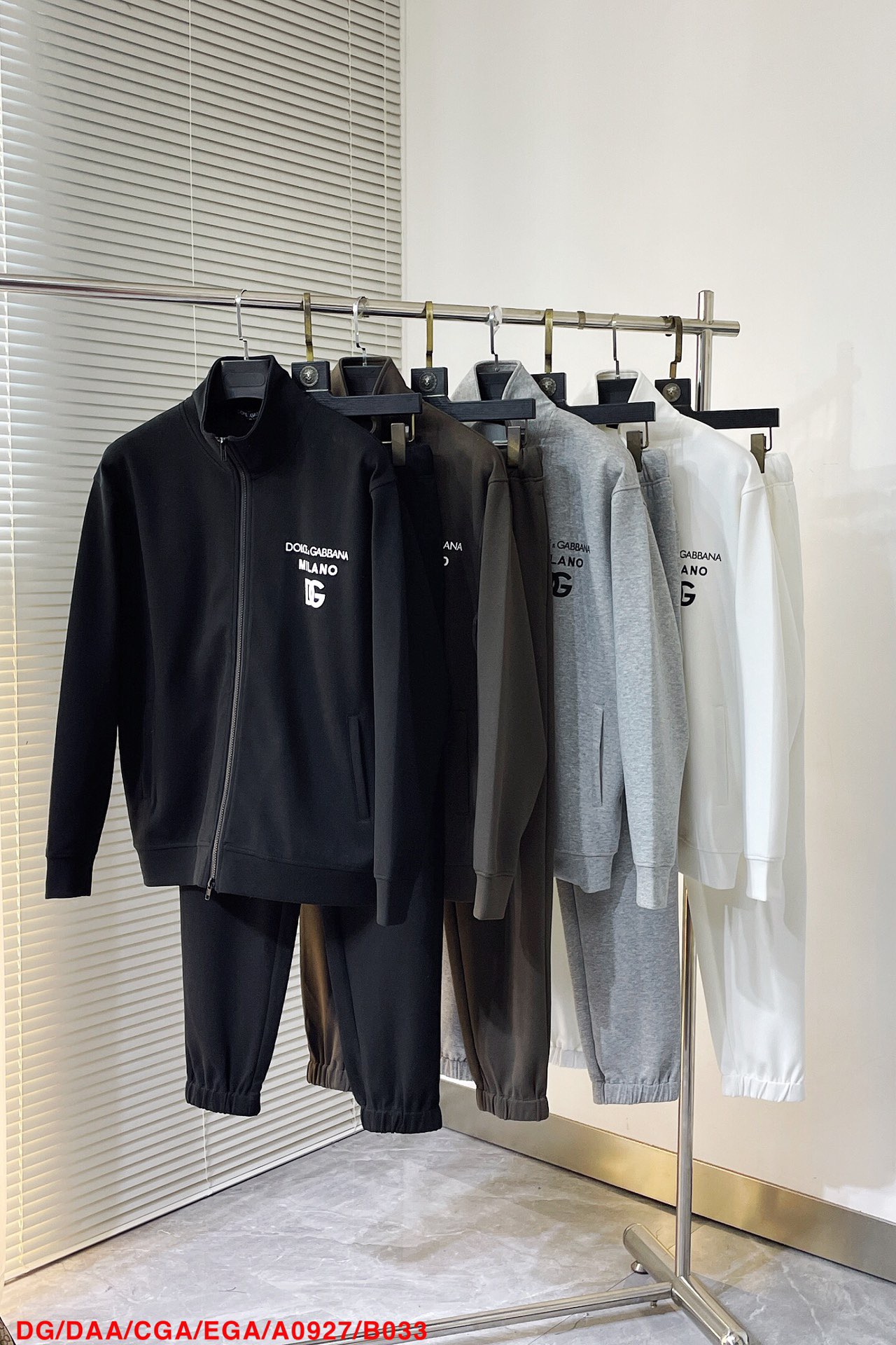 Men suits Top Quality