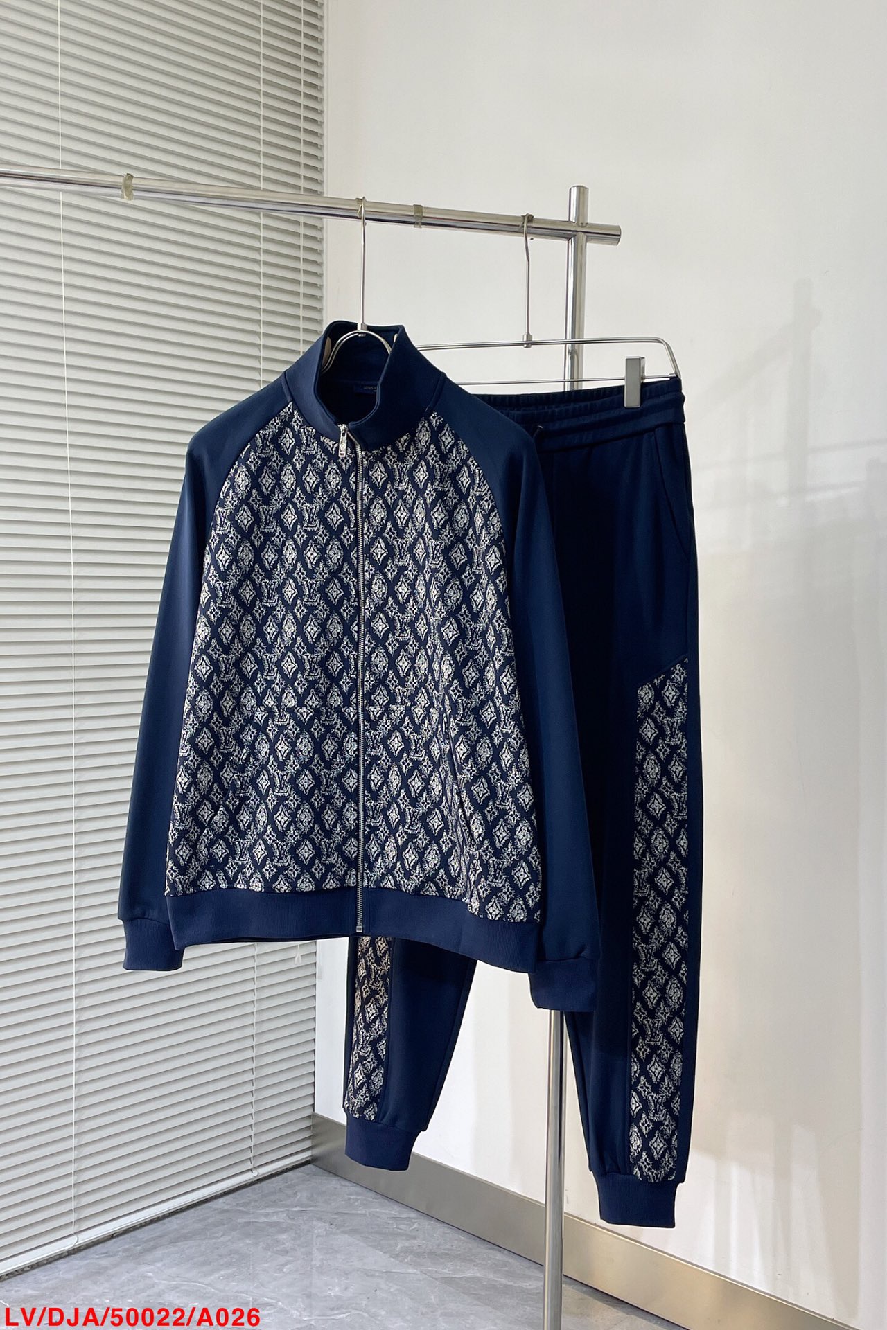 Men suits Top Quality