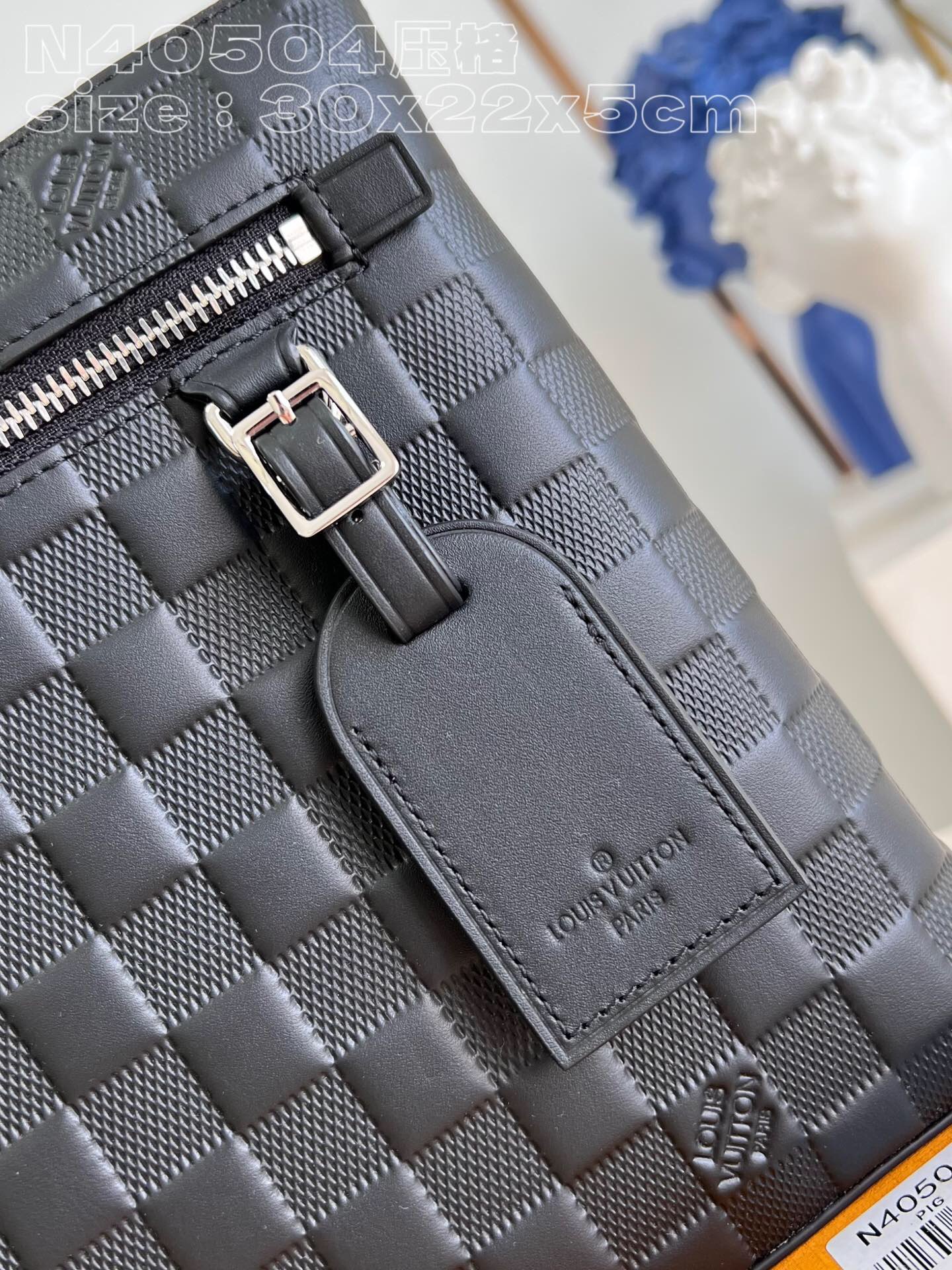 L*ouis V*uitton Top Bag