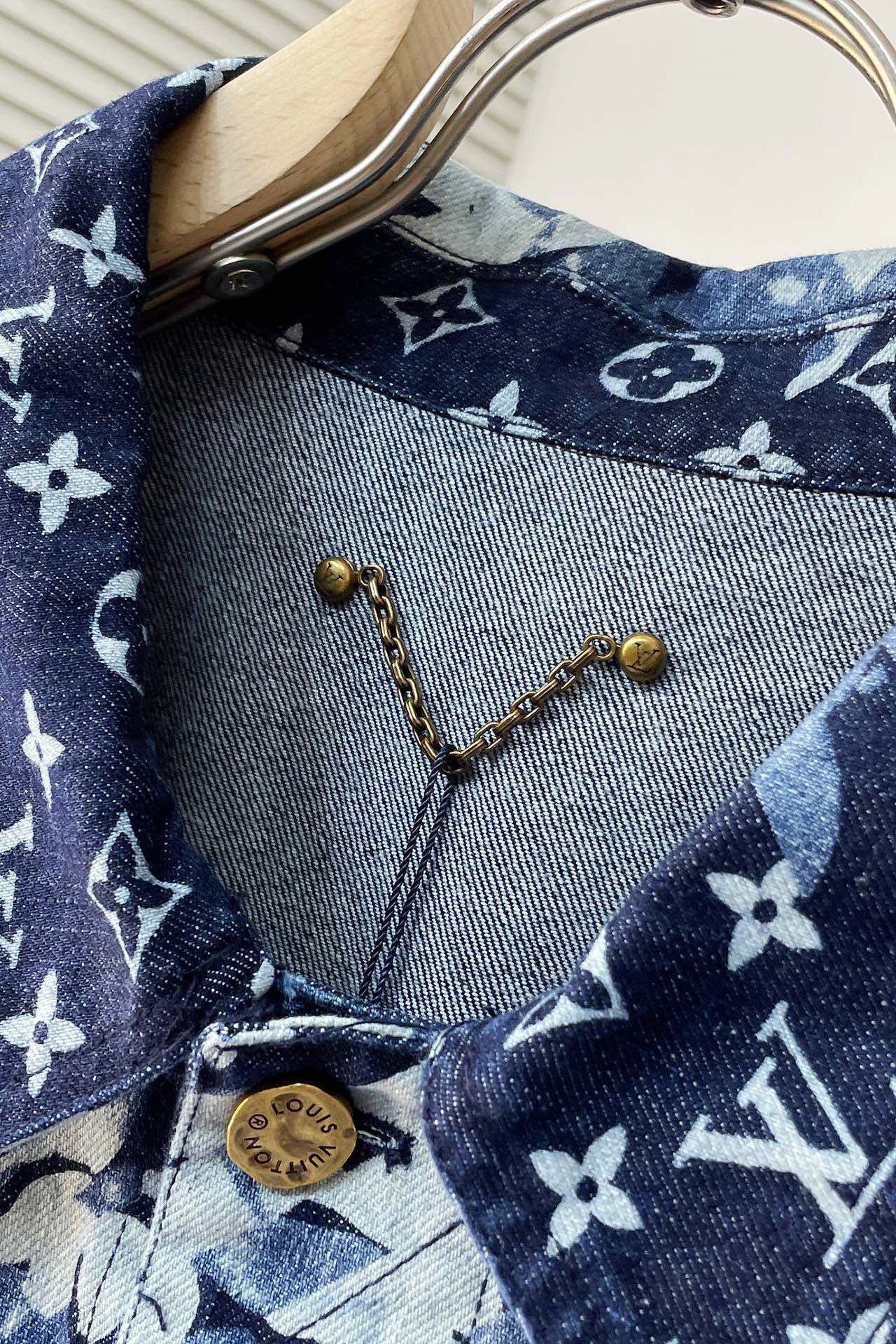 Men suits Top Quality