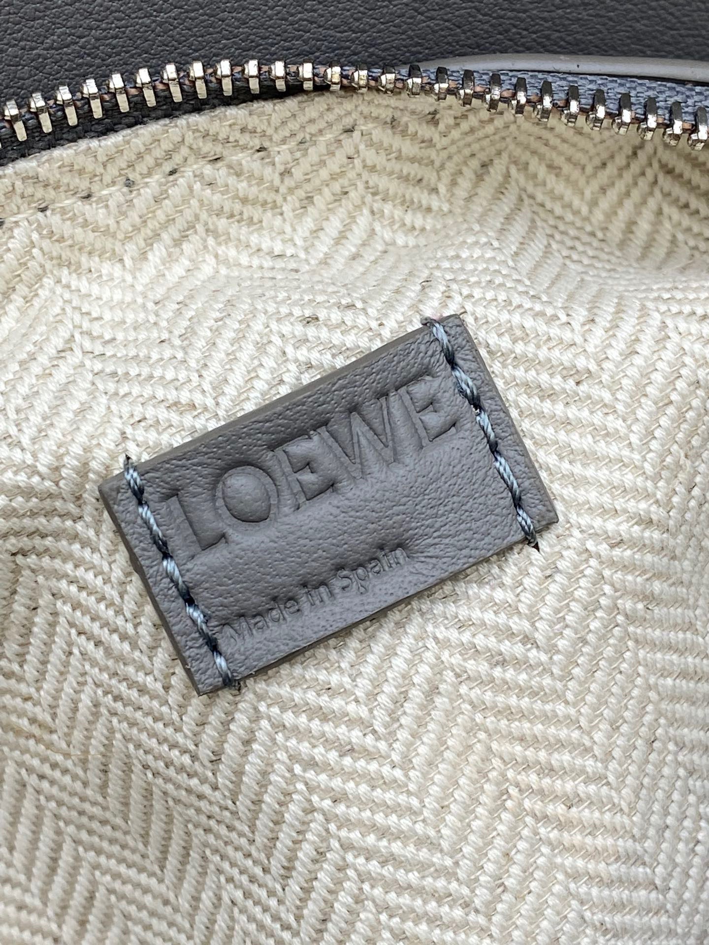 L*oewe Bag 9016 Top Quality