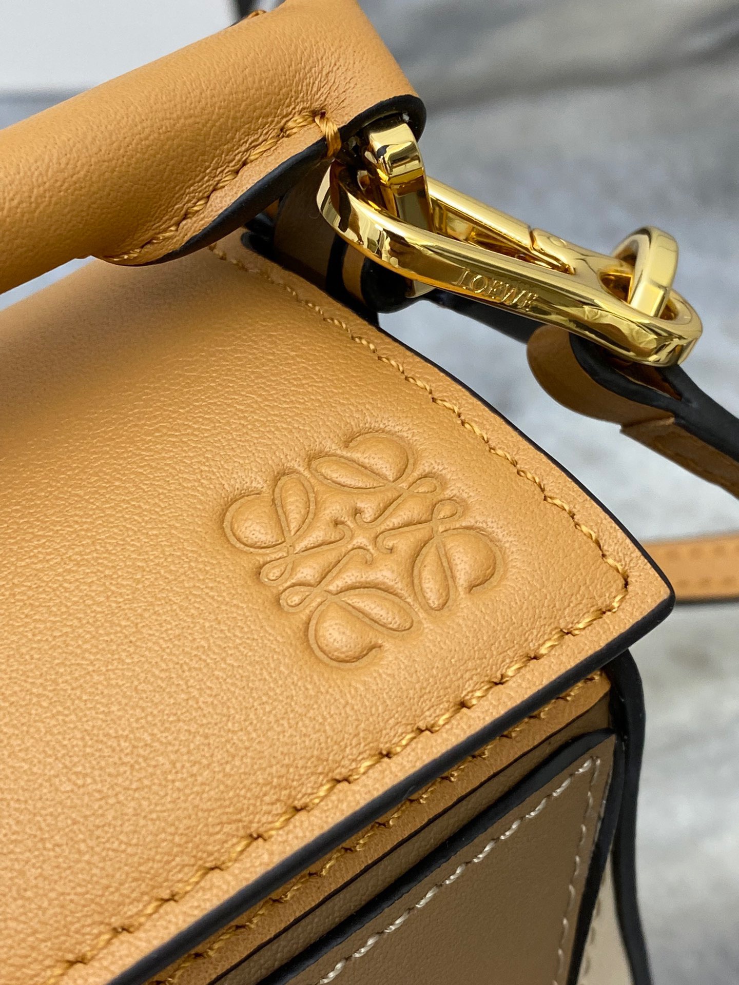 L*oewe Bag 9016 Top Quality