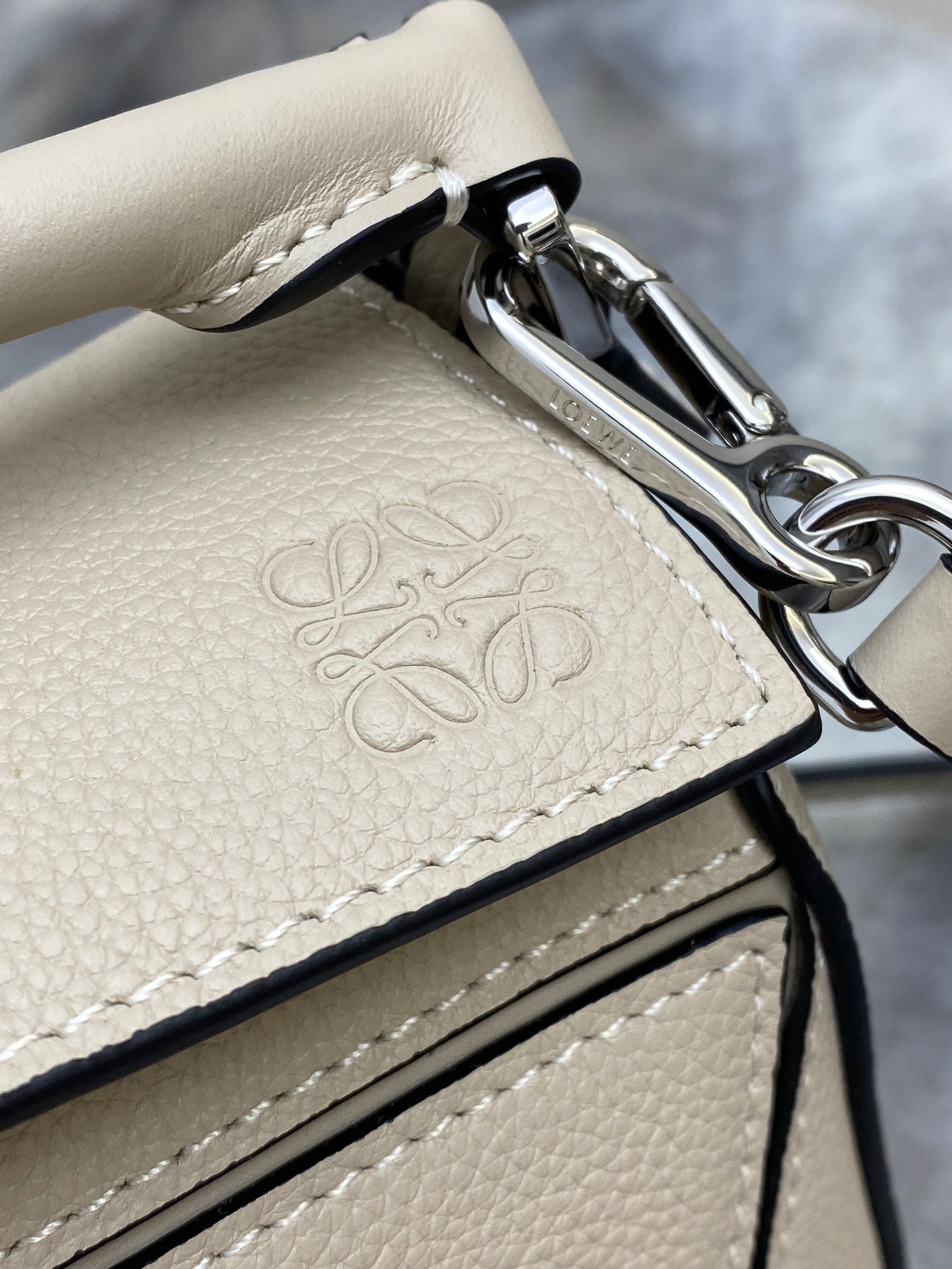 L*oewe Bag 9016 Top Quality