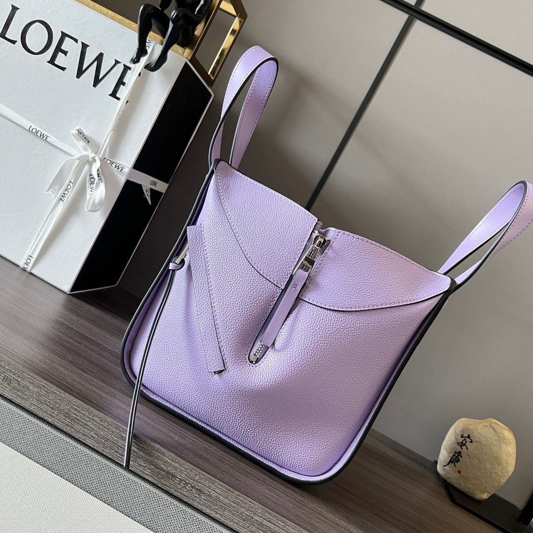 L*oewe Bag 652235 Top Quality