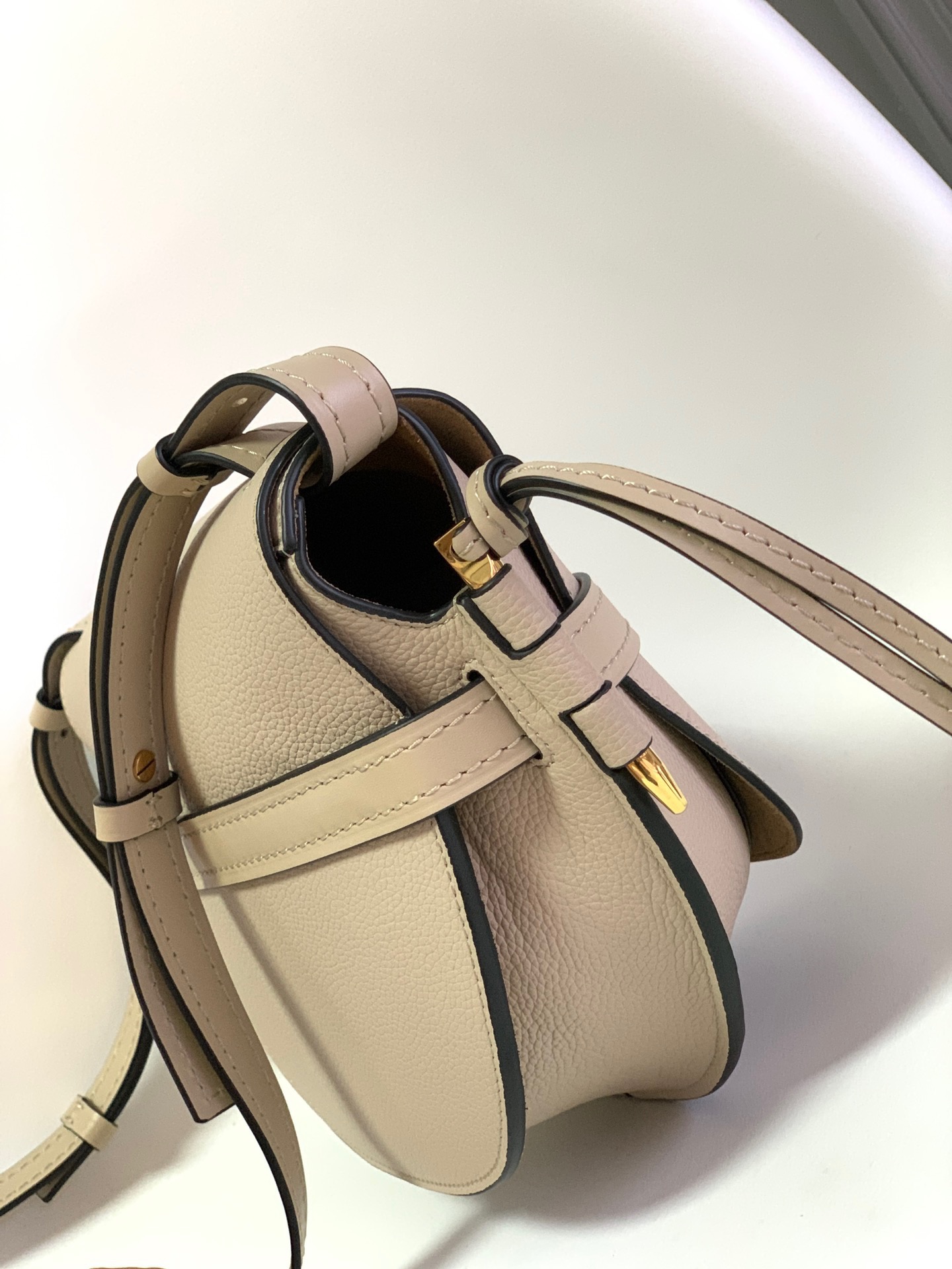 L*oewe Bag 011821 Top Quality