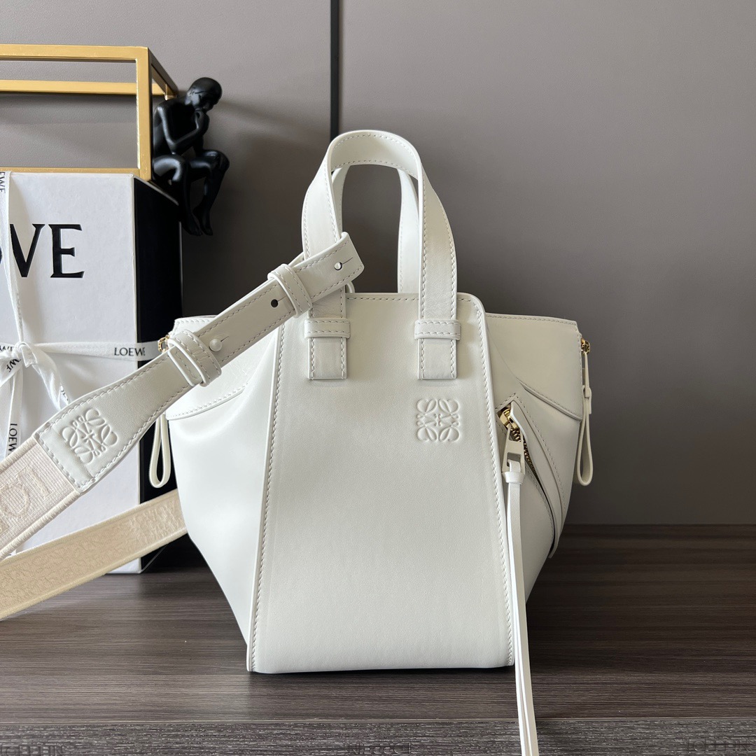 L*oewe Bag 652235 Top Quality