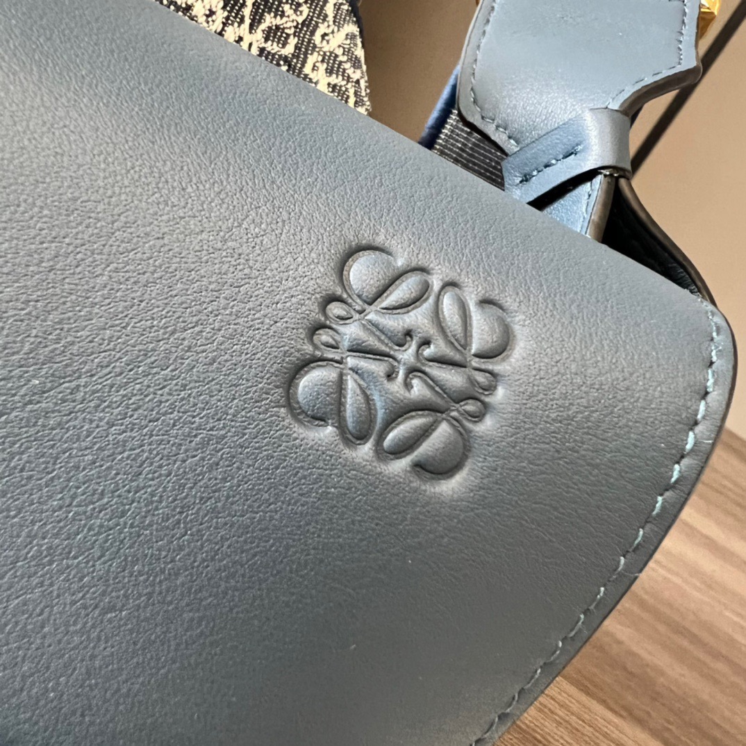 L*oewe Bag 011821 Top Quality