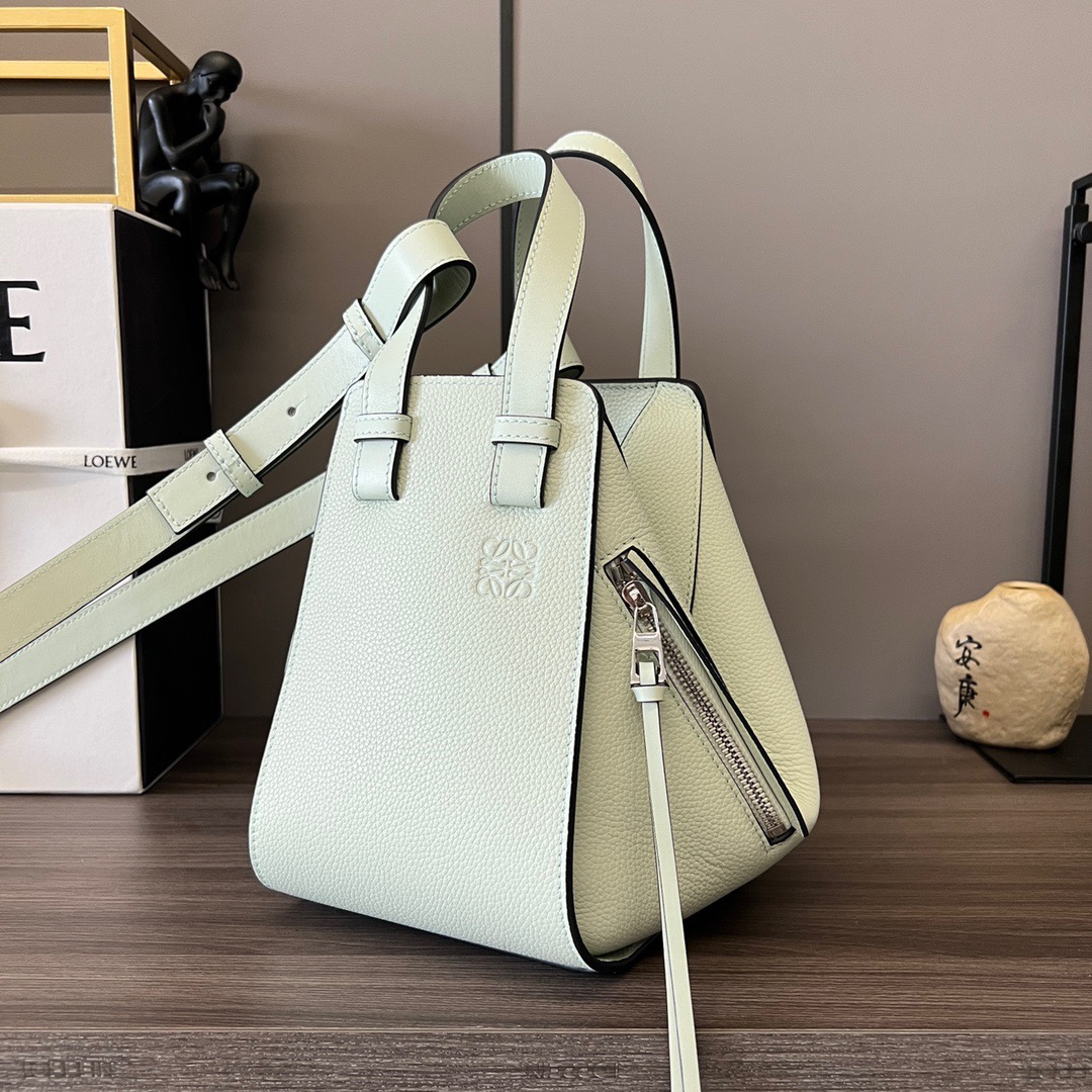 L*oewe Bag 652235 Top Quality