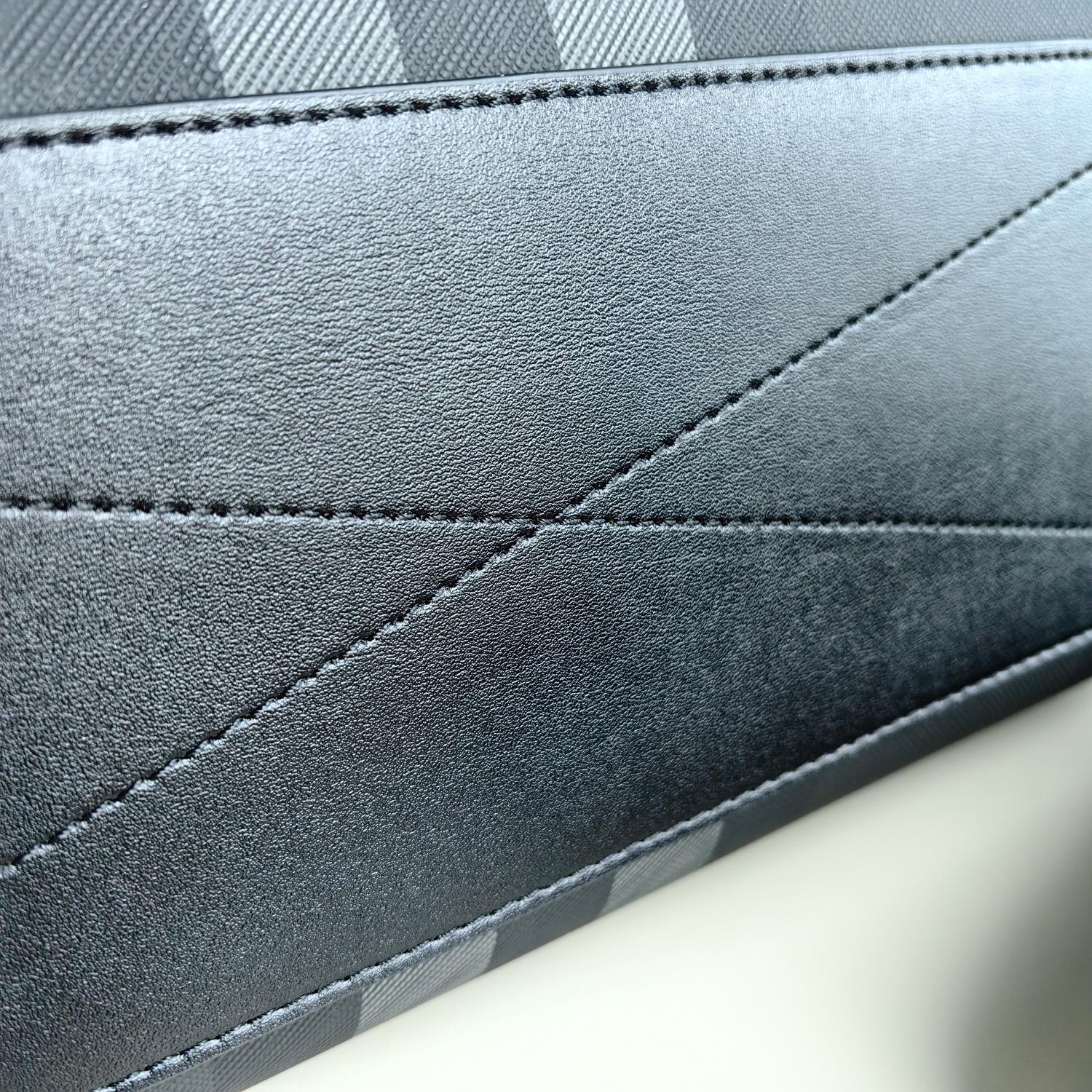 B*urberry Bag Top Quality