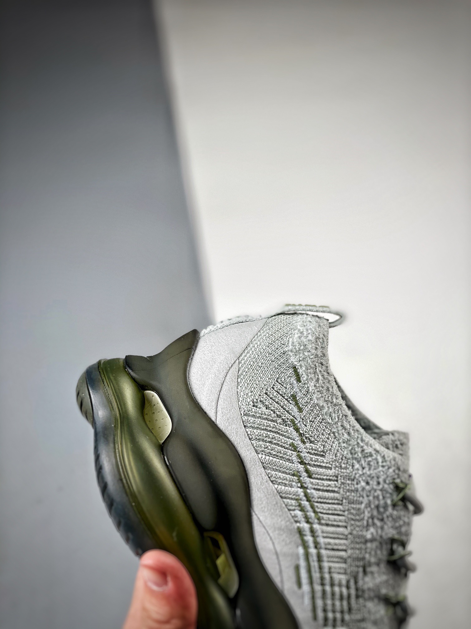 Women Nike Air Max scorpion flyknit