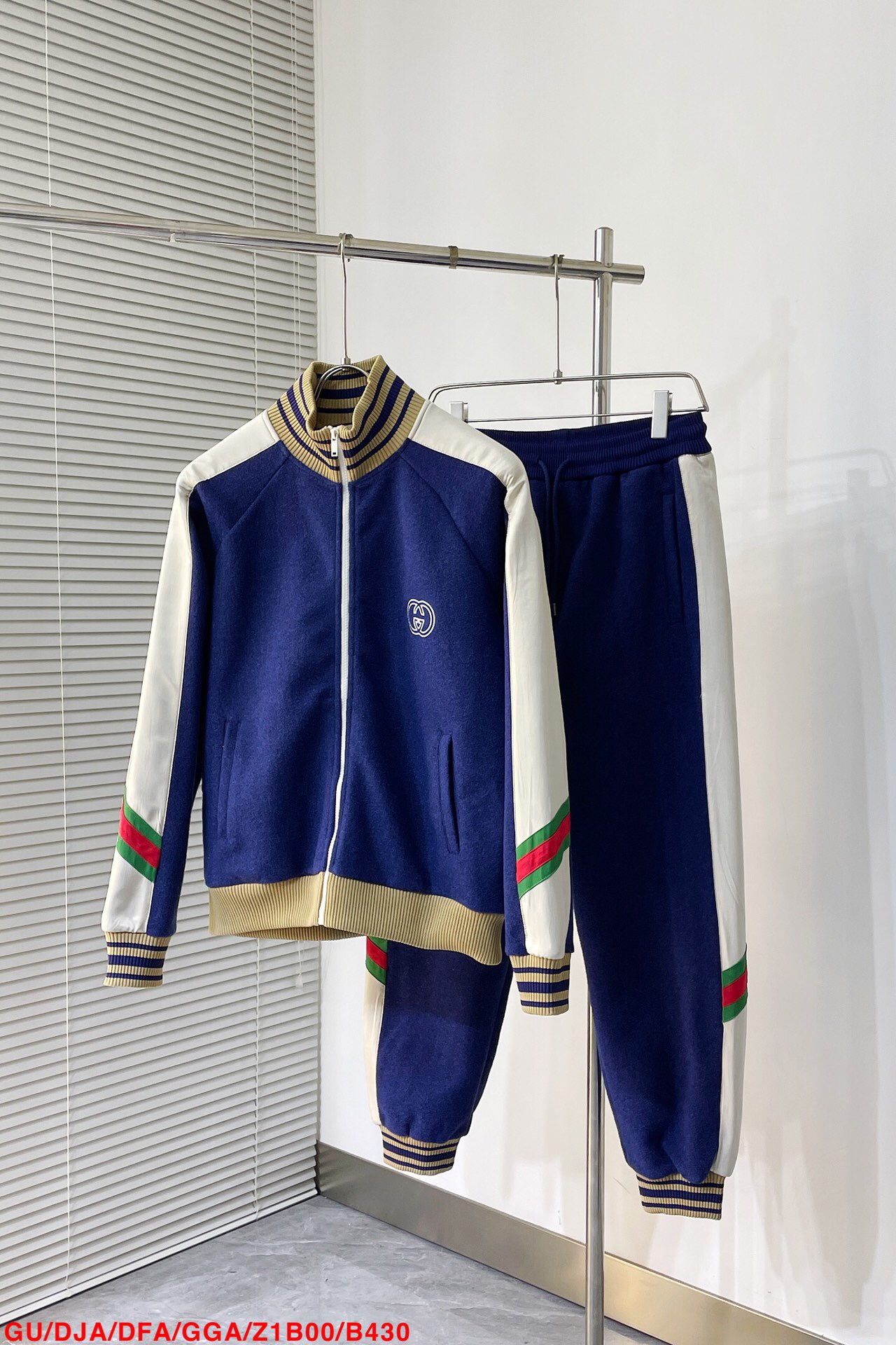 Men suits Top Quality