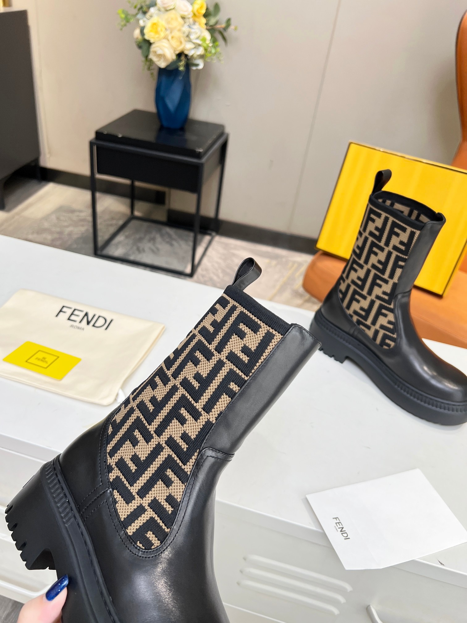 Women F*endi Top Sneaker