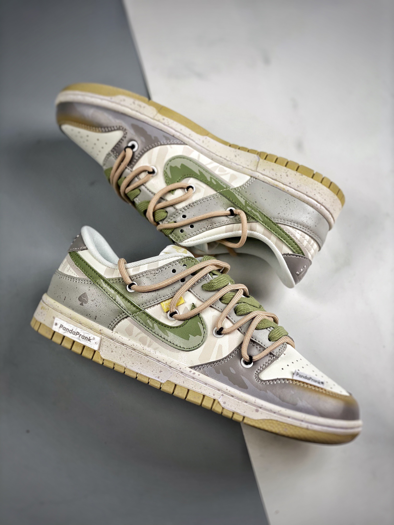 Men Women Nike SB Dunk Low