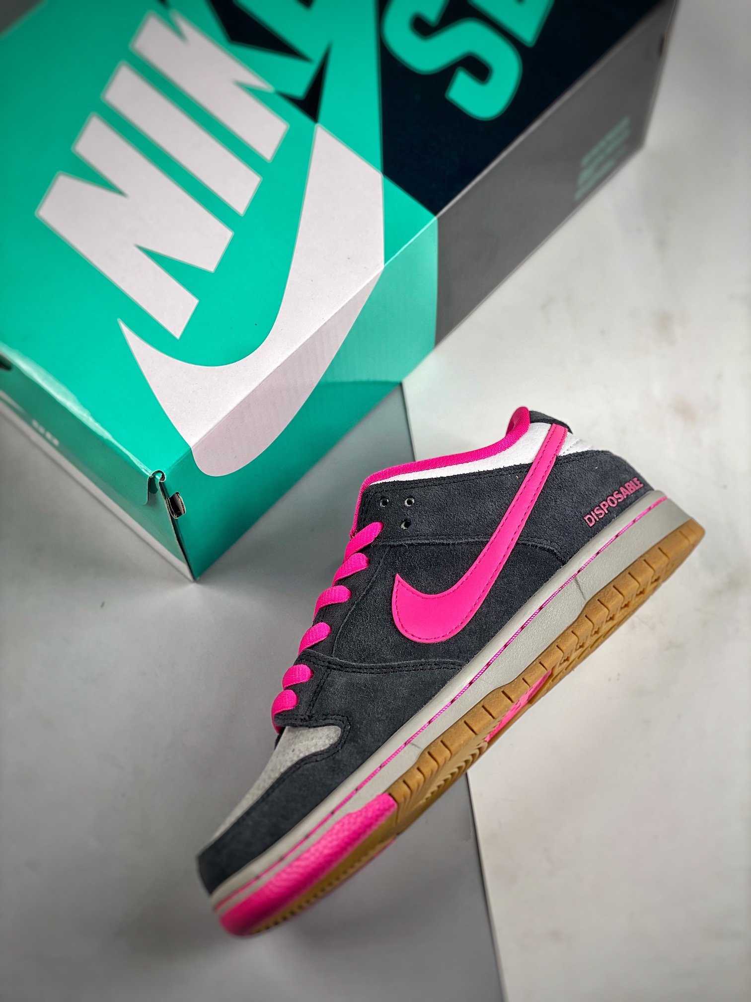Men Women Nike SB Dunk Low