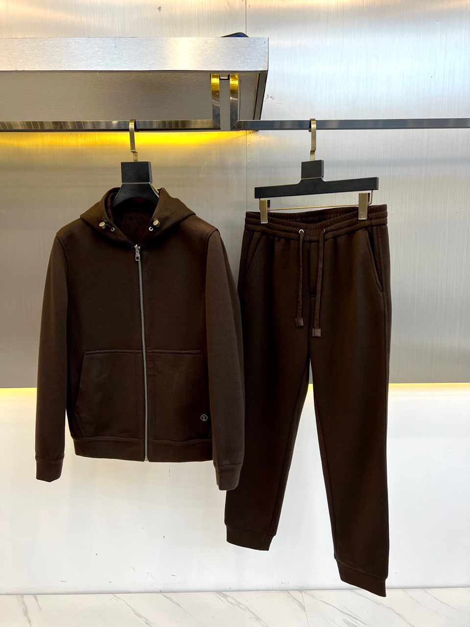 Men suits Top Quality