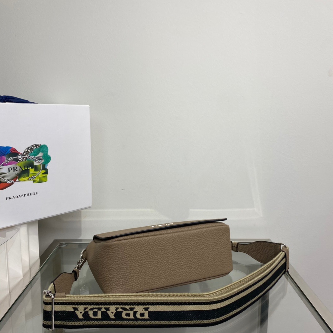 P*rada Bag Top Quality