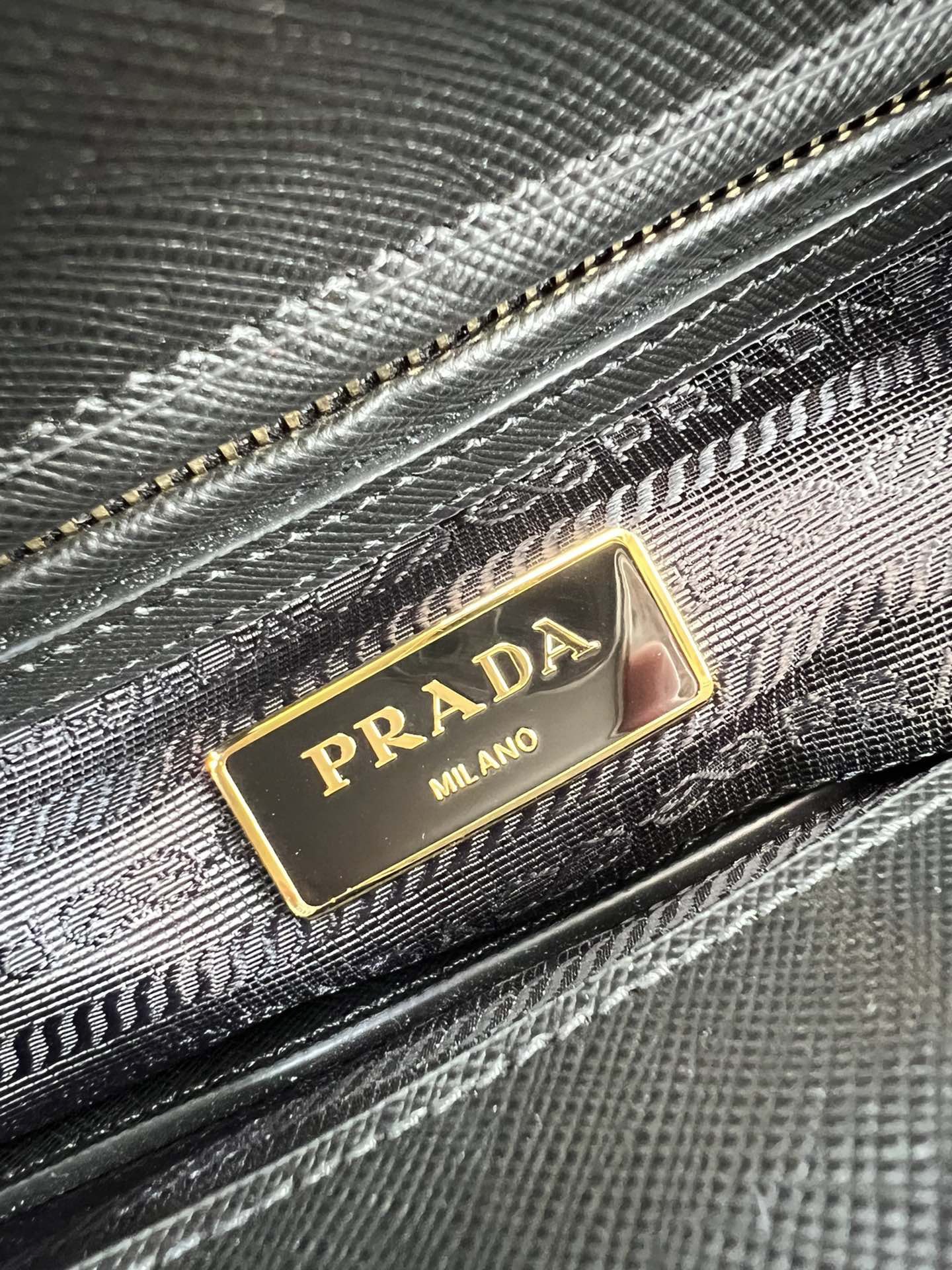 P*rada Bag Top Quality