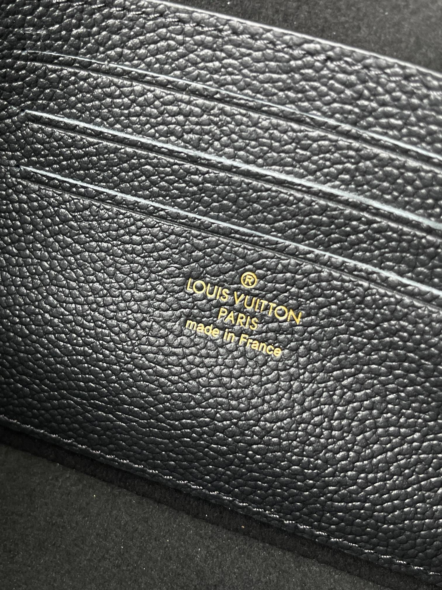 L*ouis V*uitton Top Bag