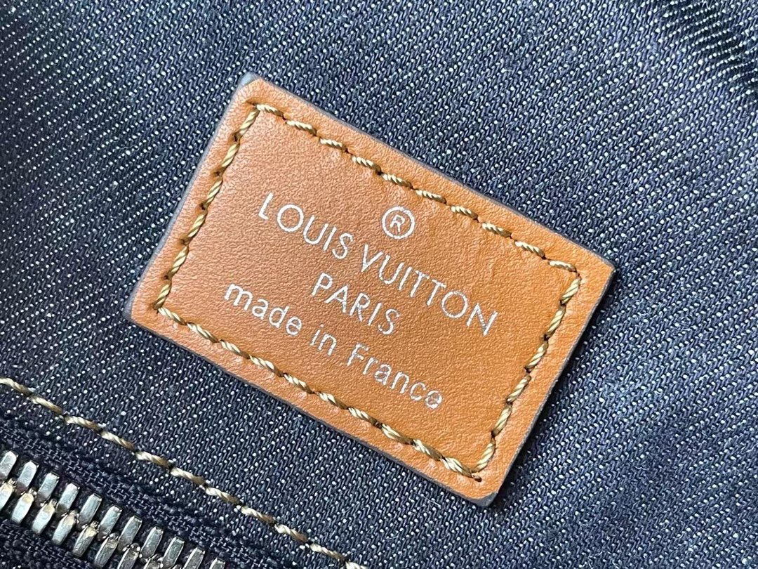 L*ouis V*uitton Top Bag