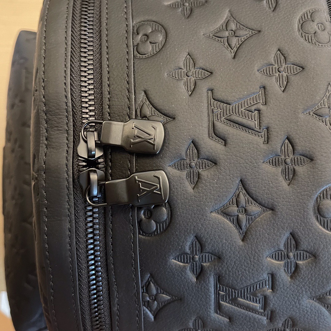 L*ouis V*uitton Top Bag