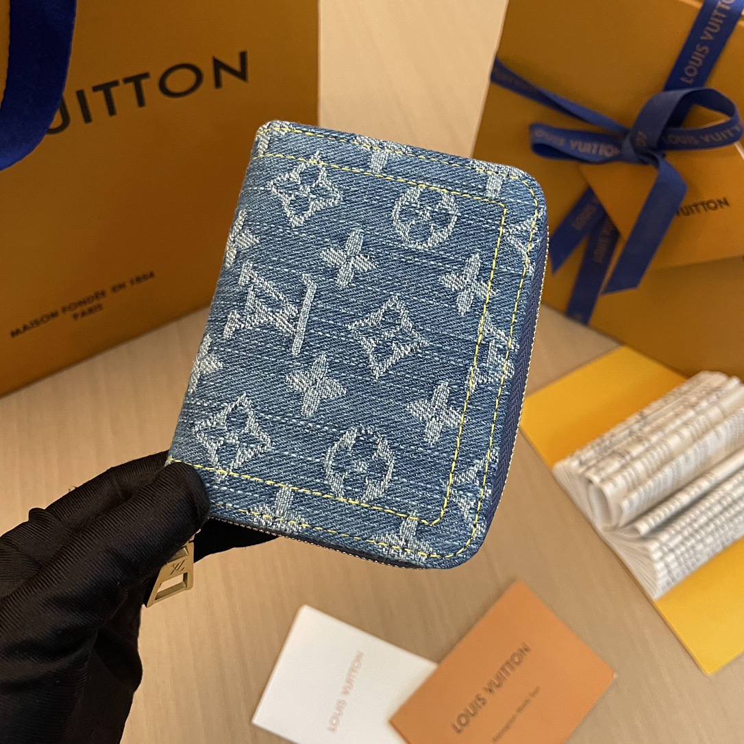 L*ouis V*uitton Top Bag