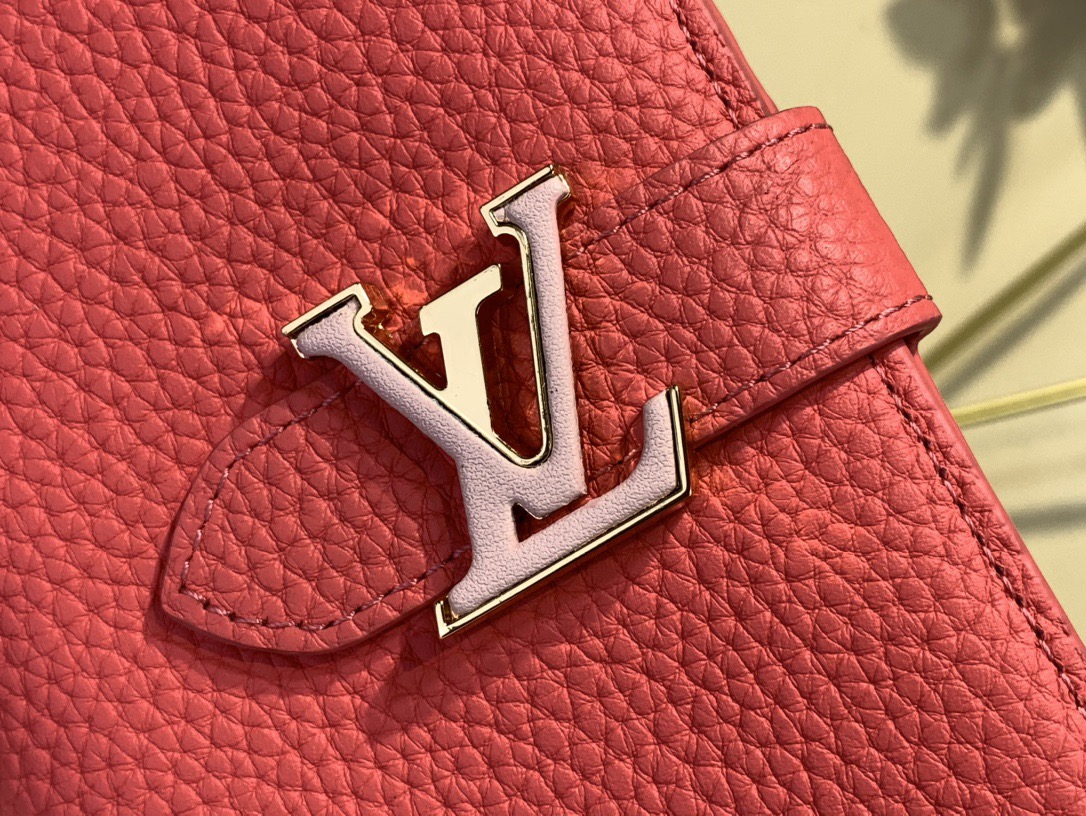 L*ouis V*uitton Top Bag