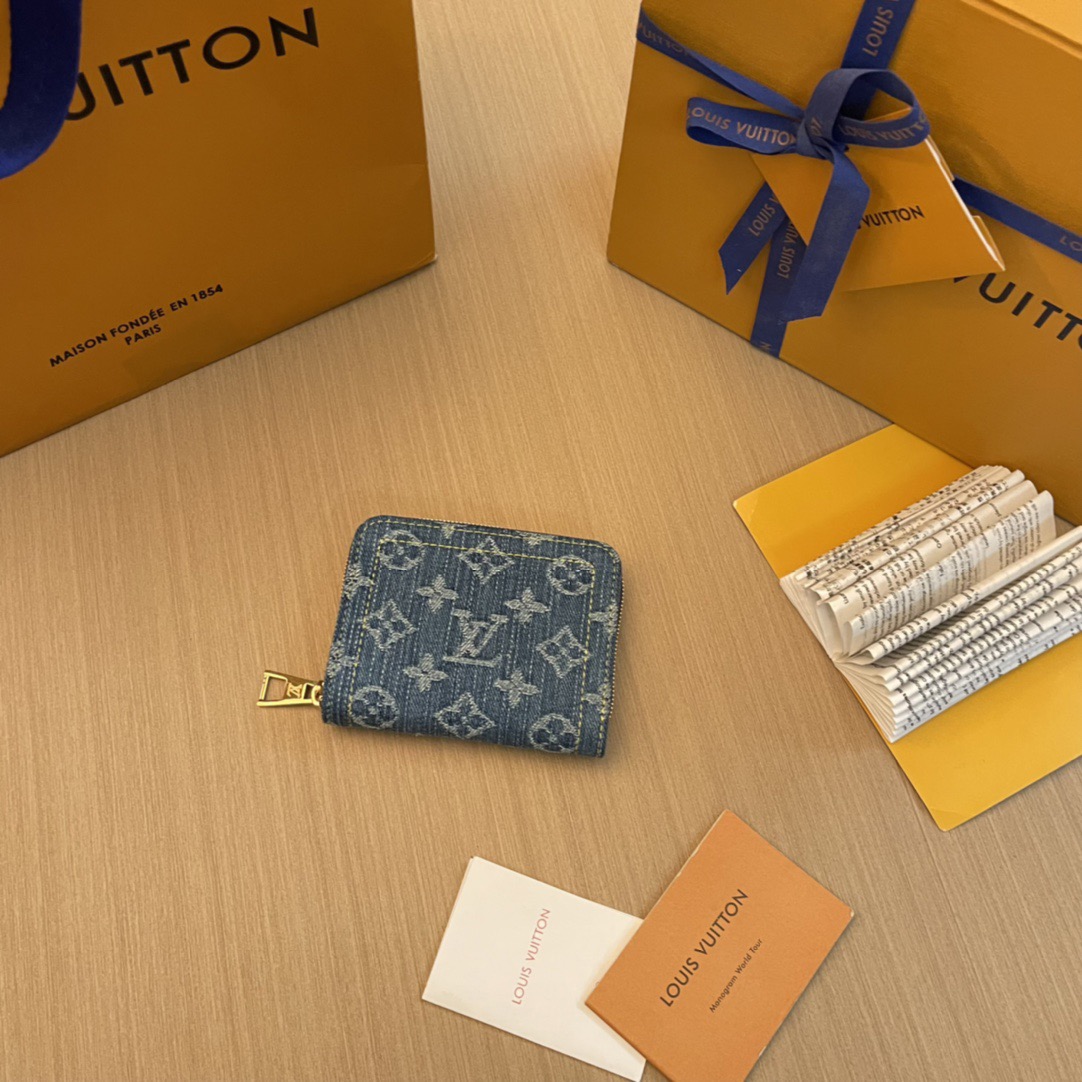 L*ouis V*uitton Top Bag