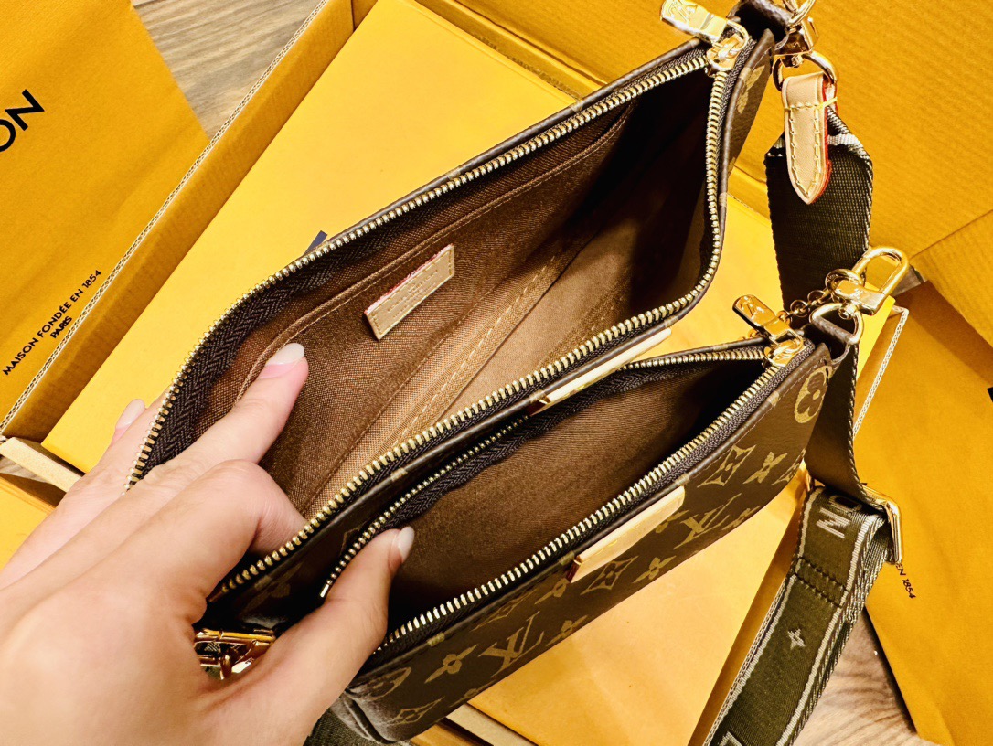 L*ouis V*uitton Top Bag