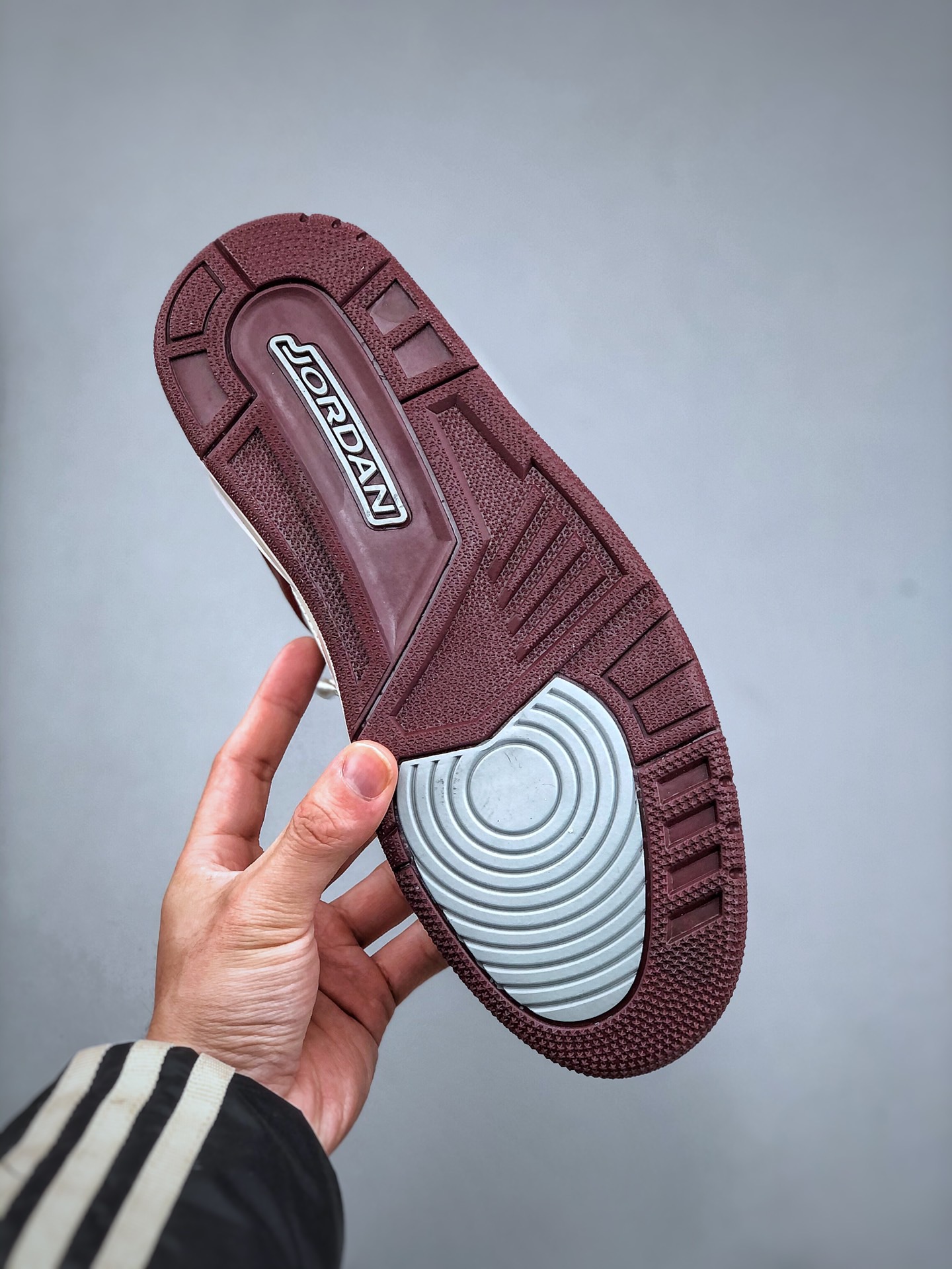 Nike Air Jordan spisike low aj