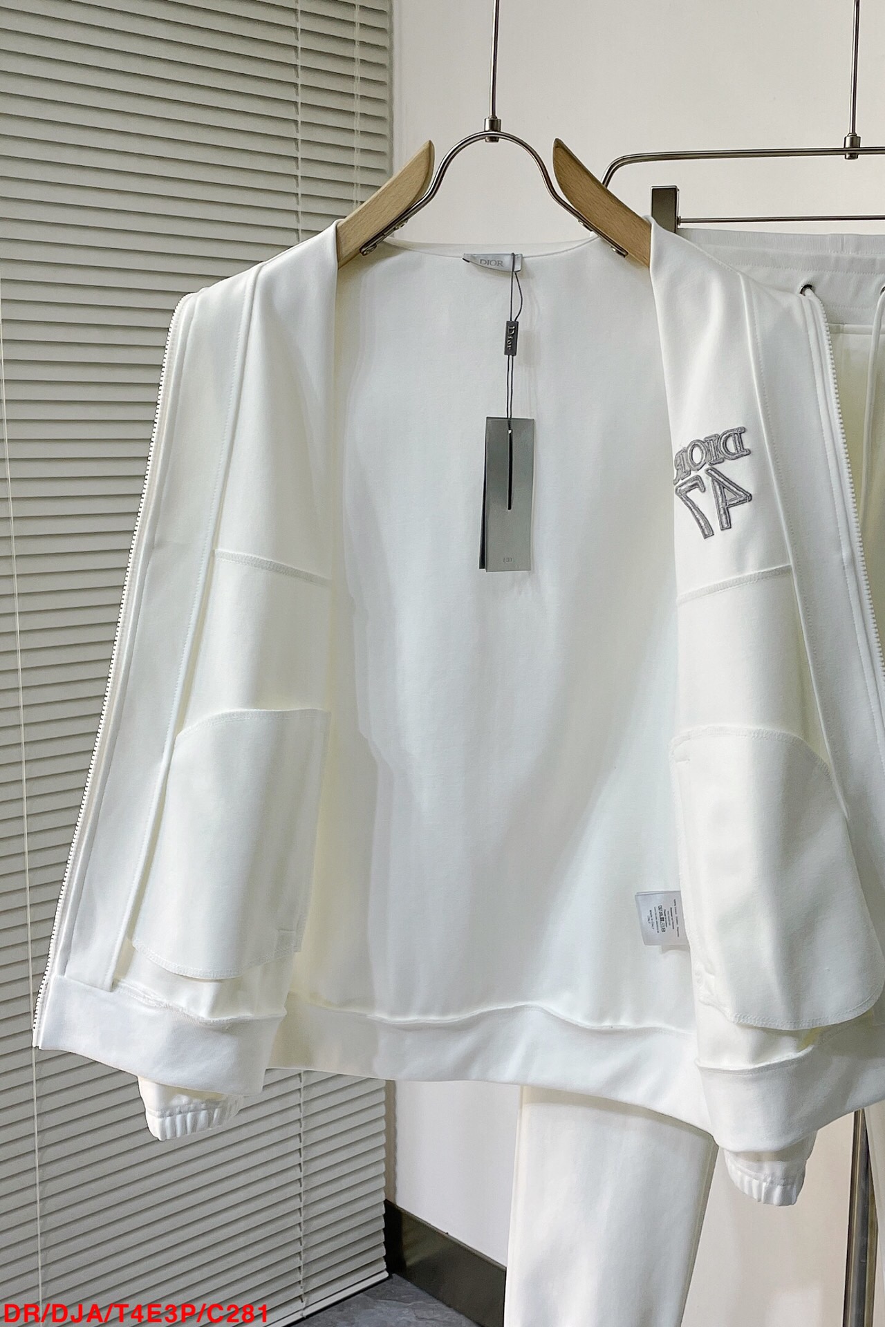 Men suits Top Quality