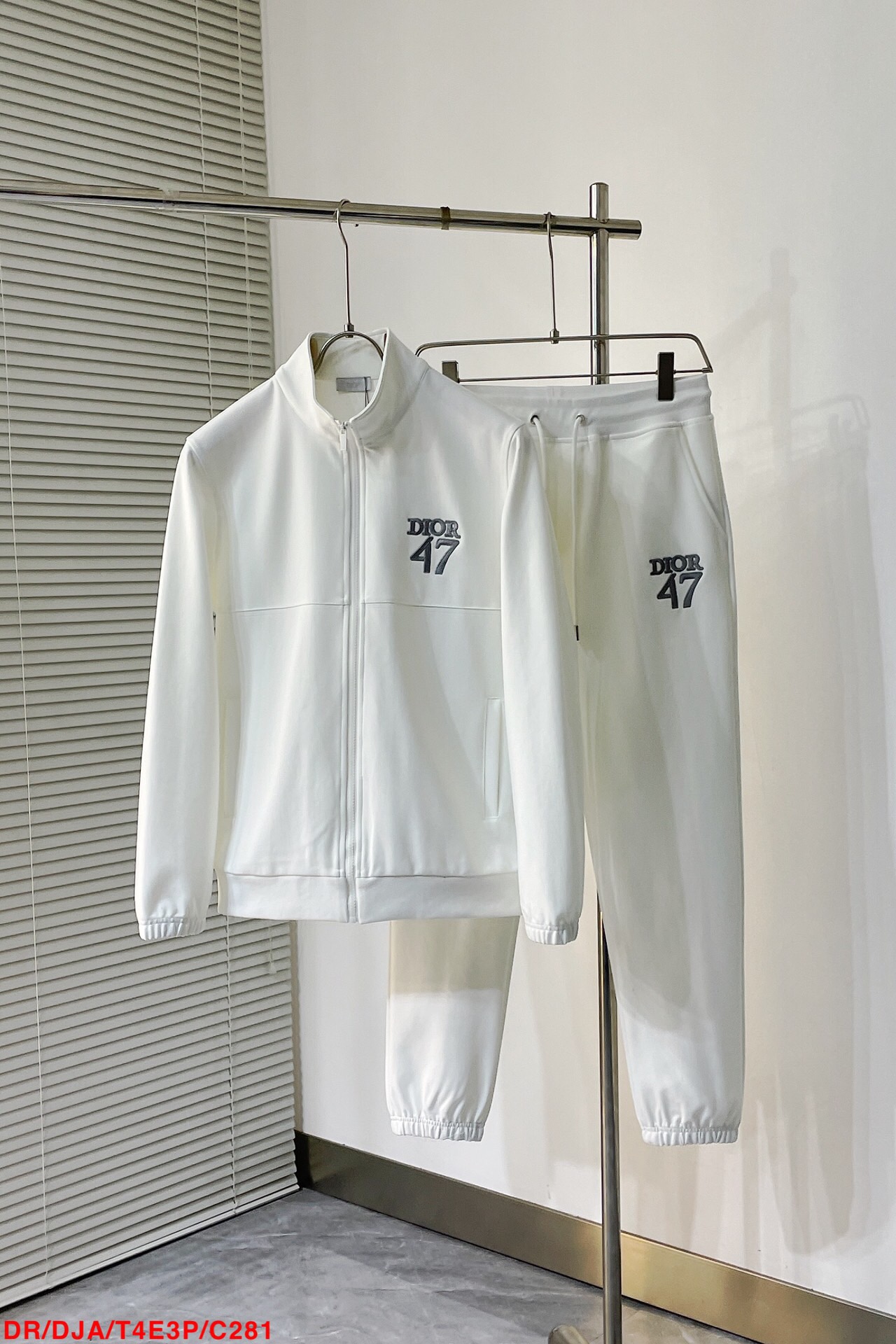 Men suits Top Quality