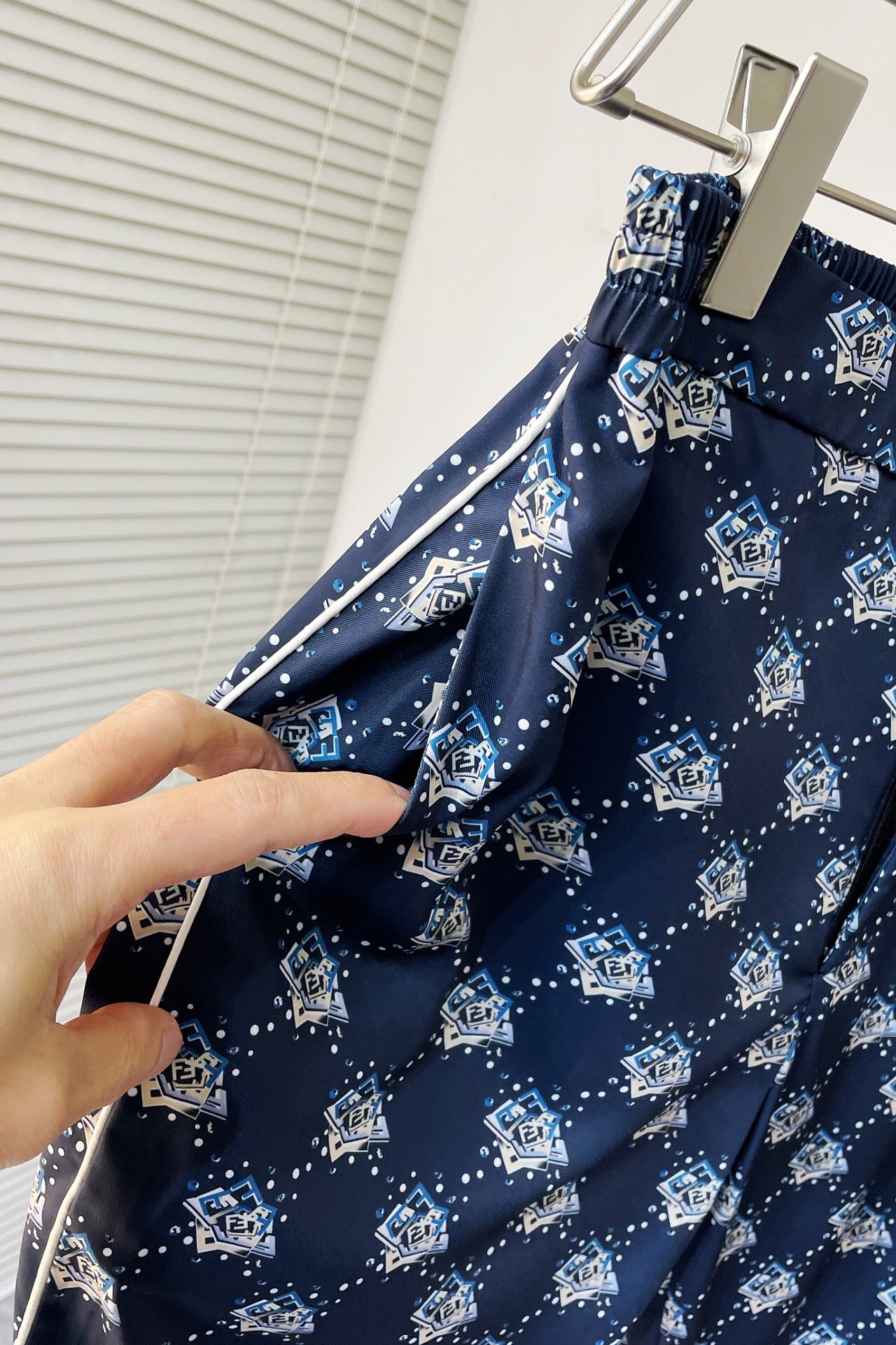 Men suits Top Quality