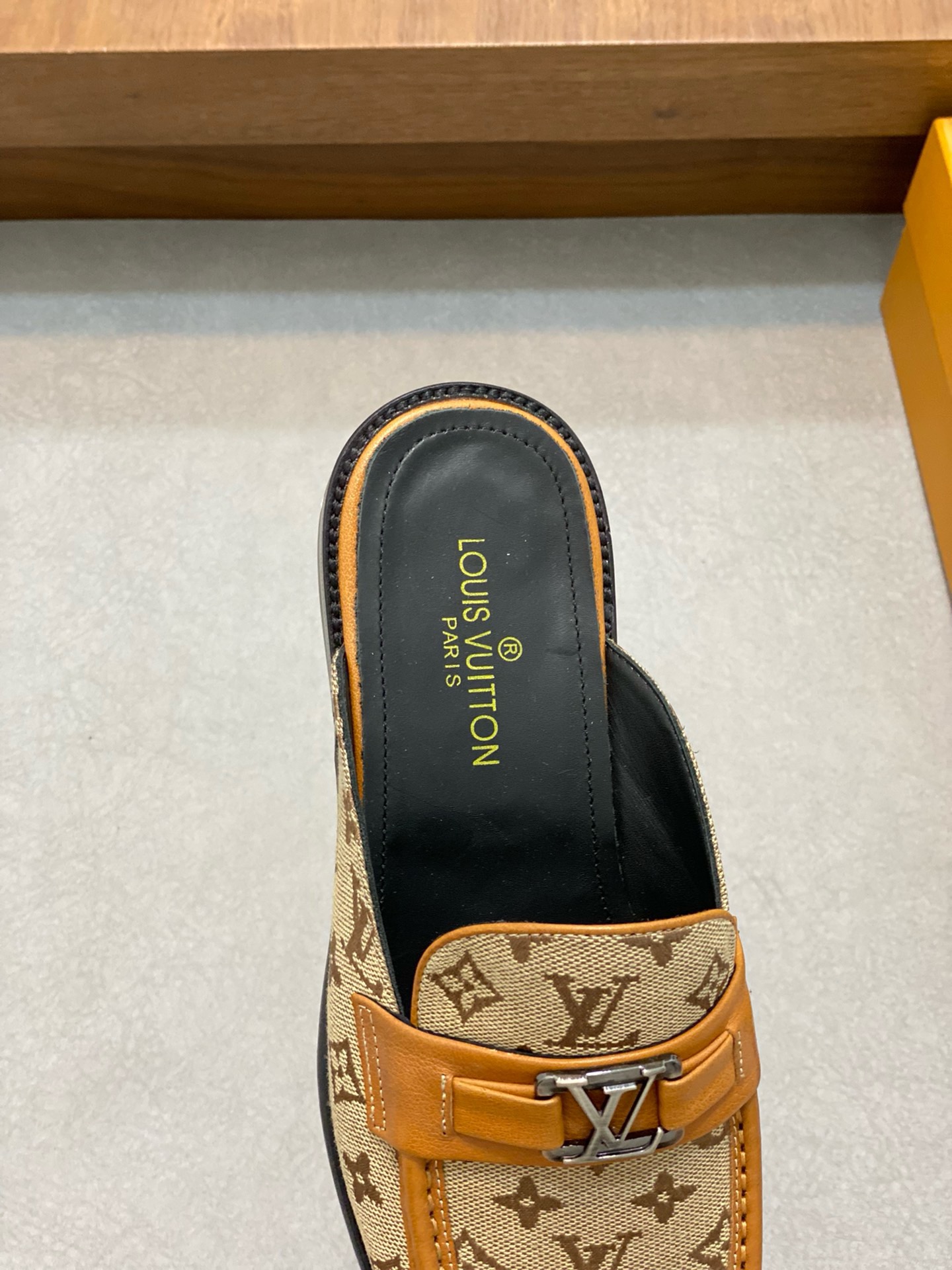 Men L*ouis V*uitton Top Slippers