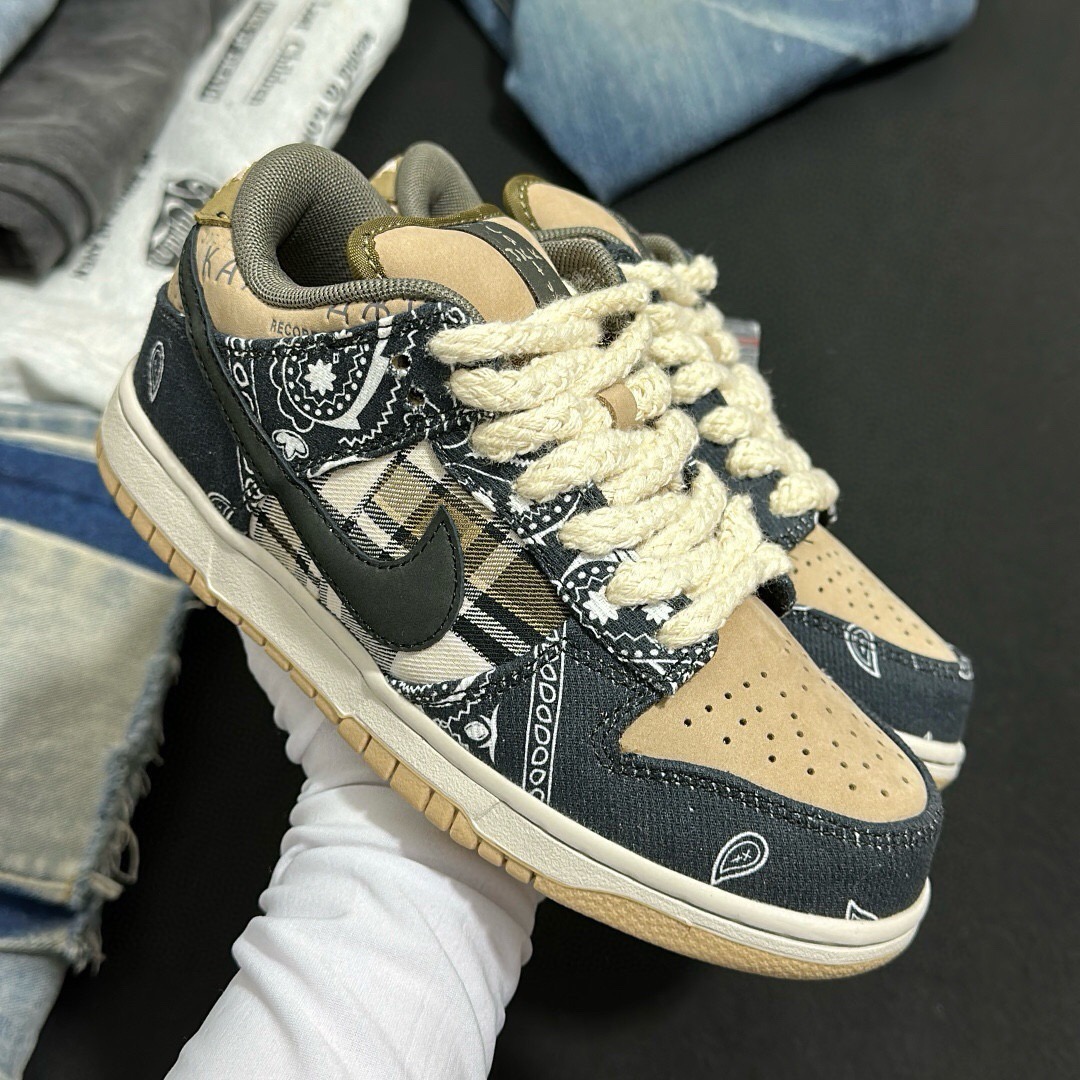 Nike travis scott Γ sb dunk