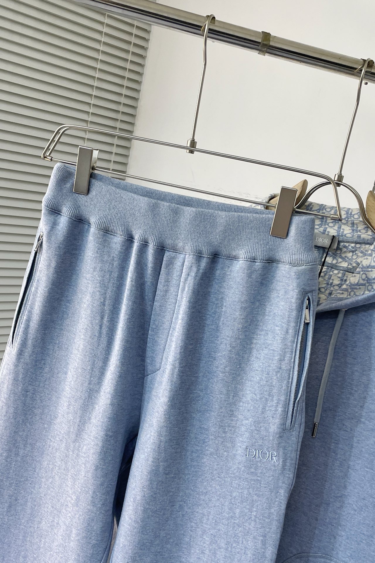 Men suits Top Quality