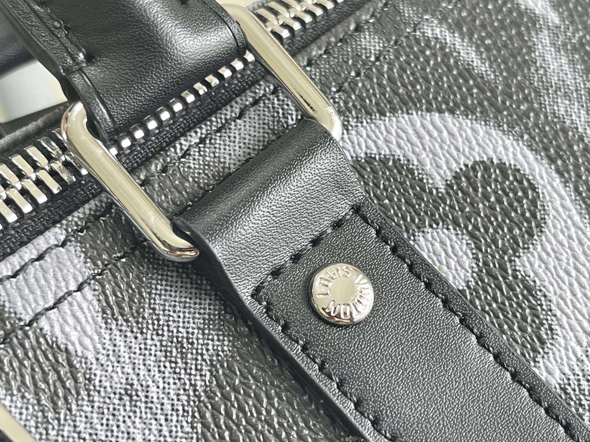 L*ouis V*uitton Top Bag