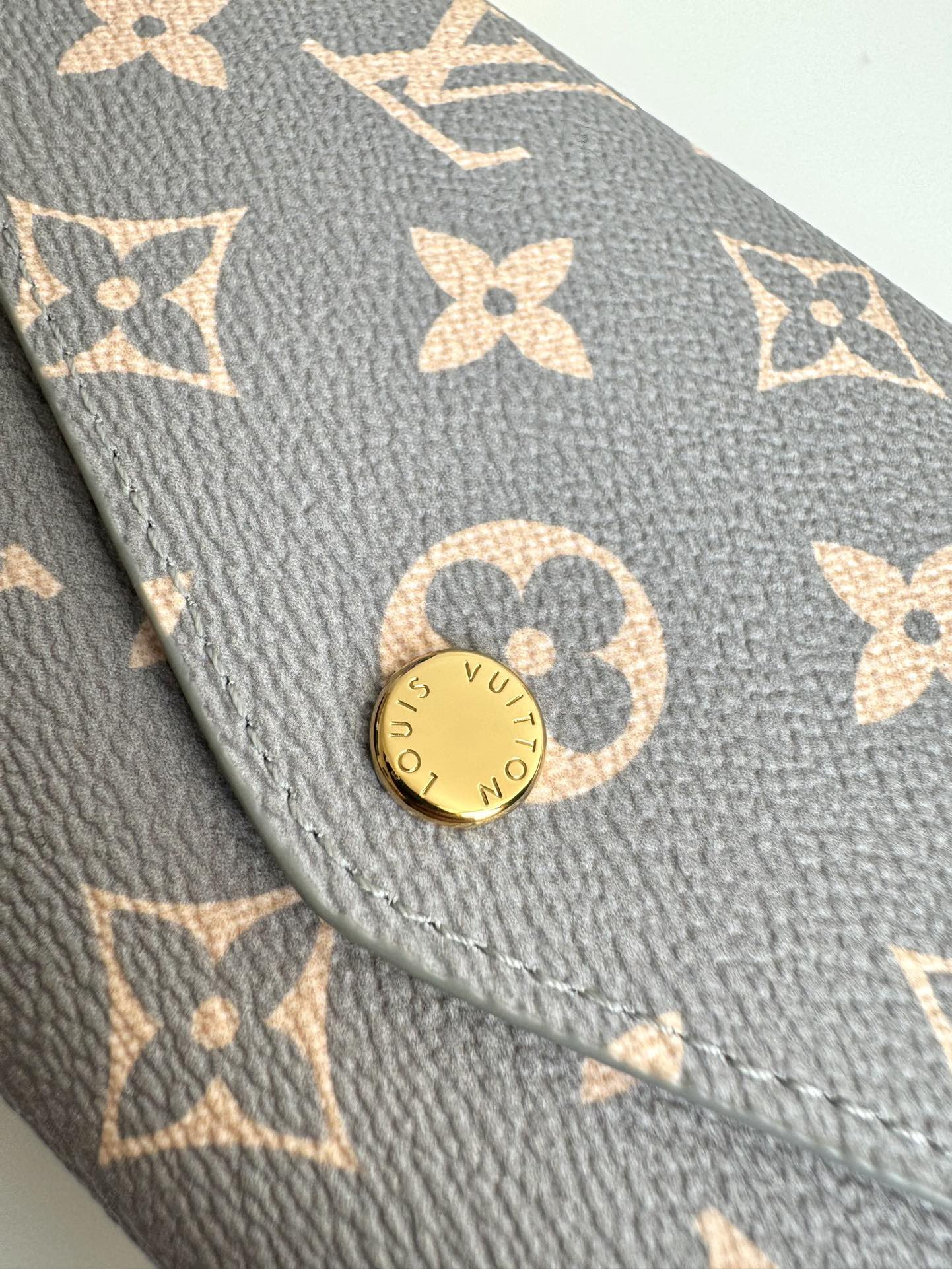 L*ouis V*uitton Top Bag