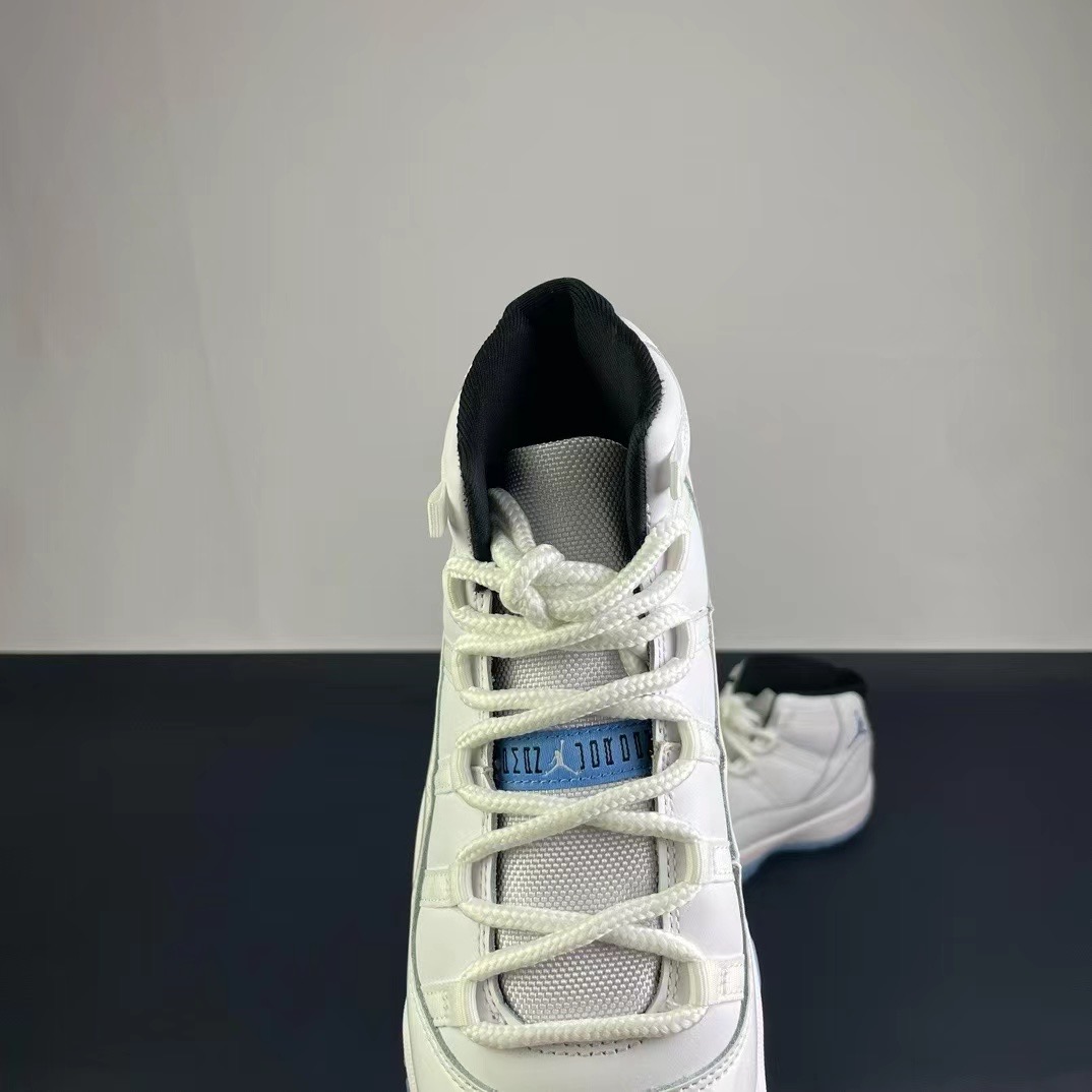NIKE Air Jordan 11（）