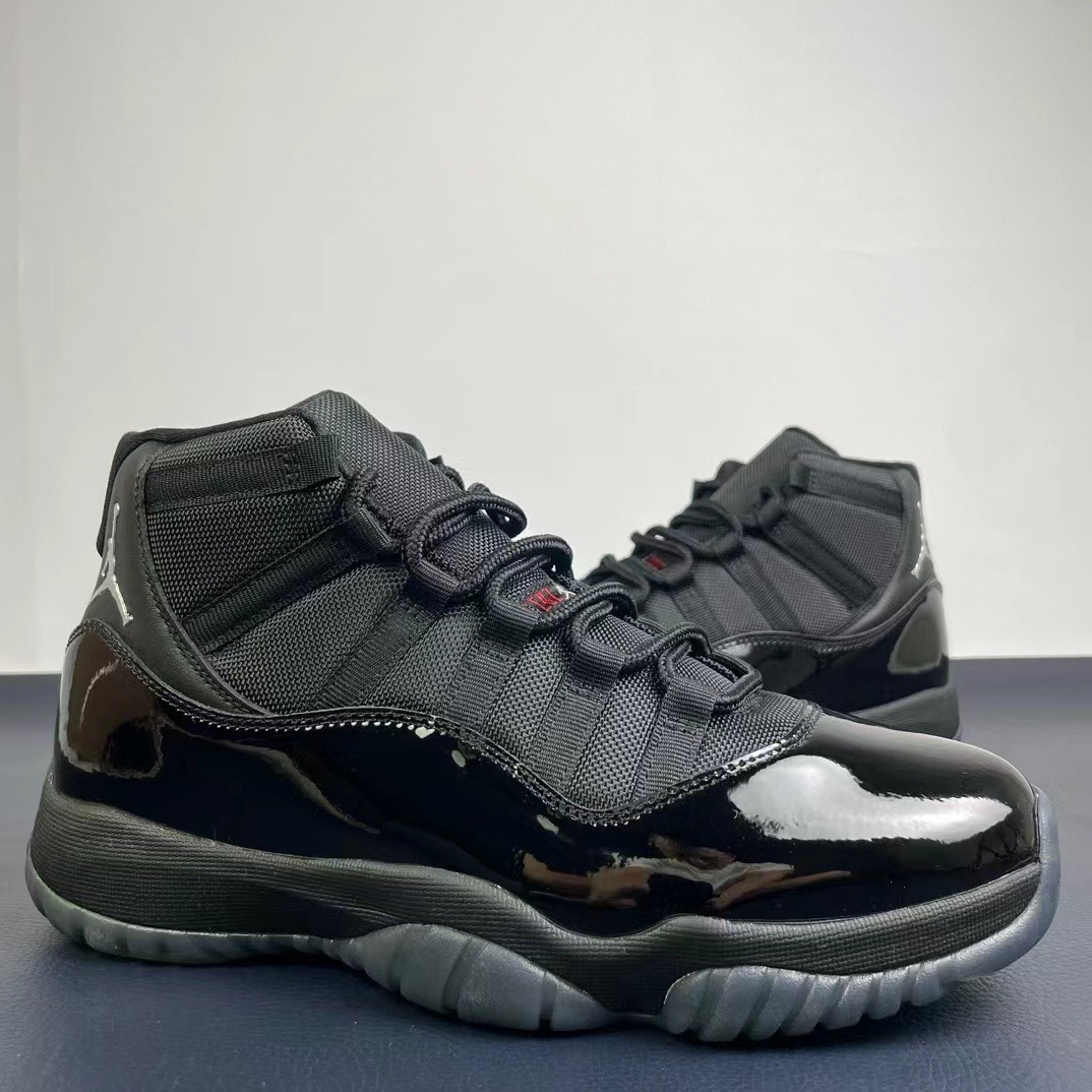 NIKE Air Jordan 11（）