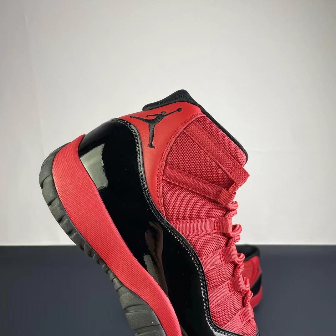 NIKE Air Jordan 11（）