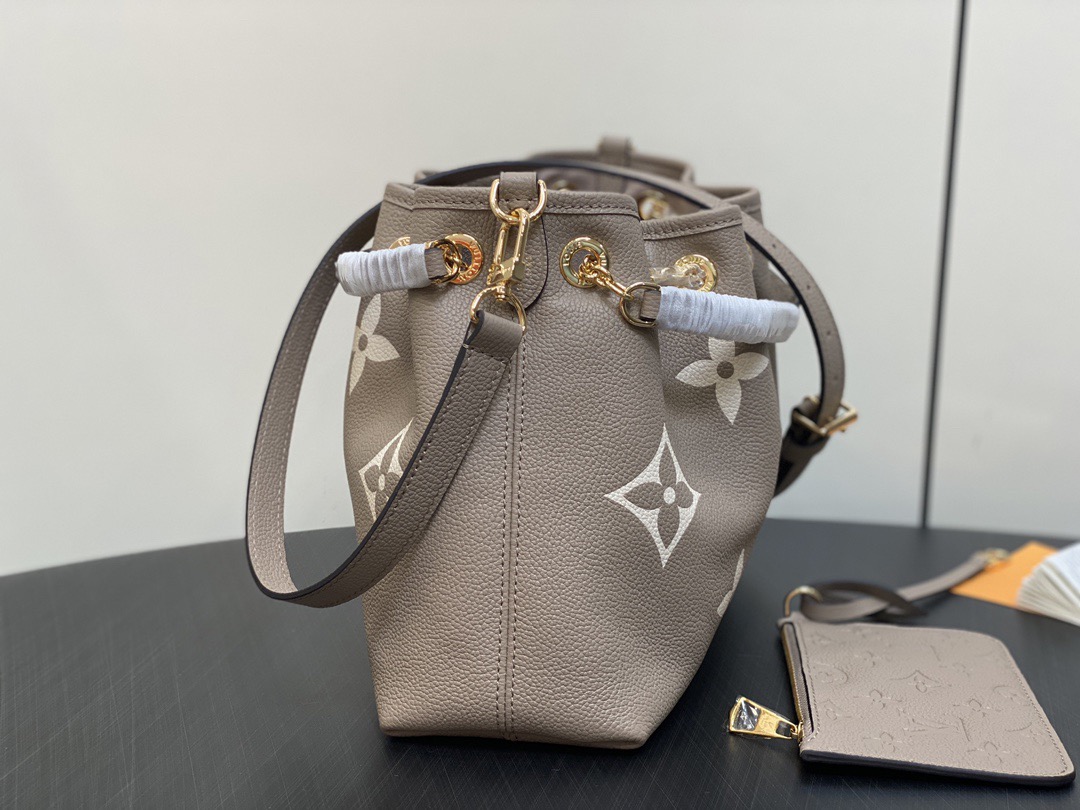 L*ouis V*uitton Top Bag