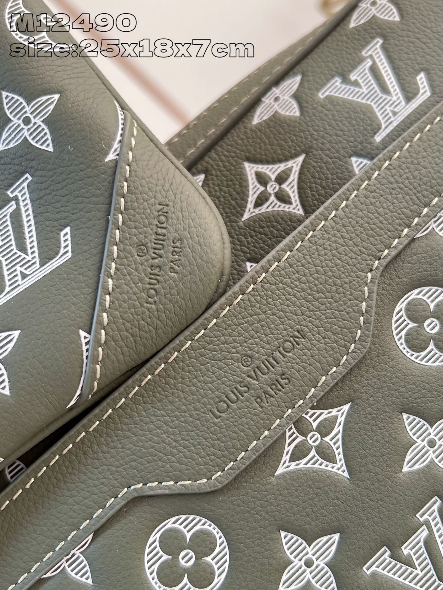 L*ouis V*uitton Top Bag