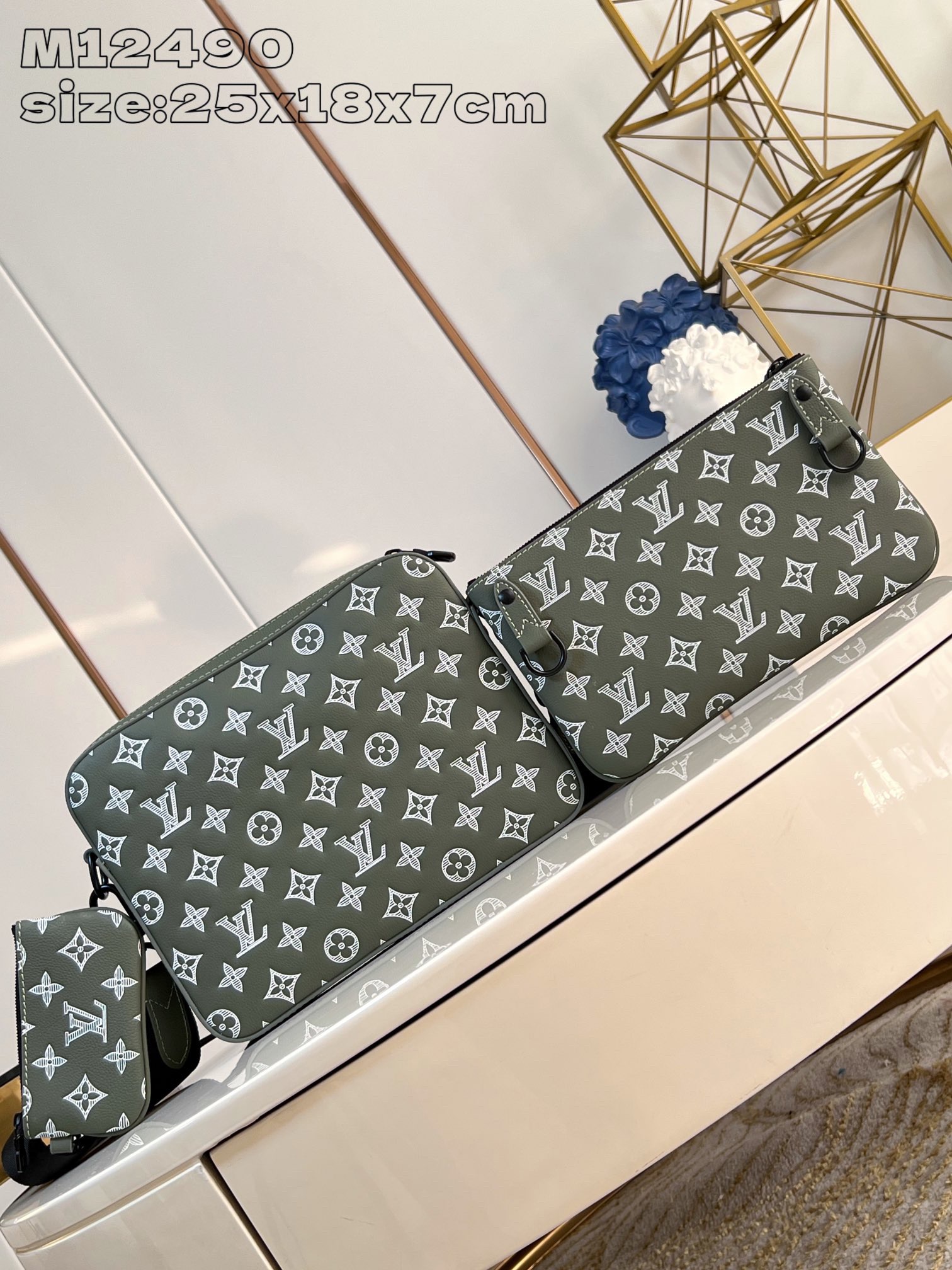 L*ouis V*uitton Top Bag