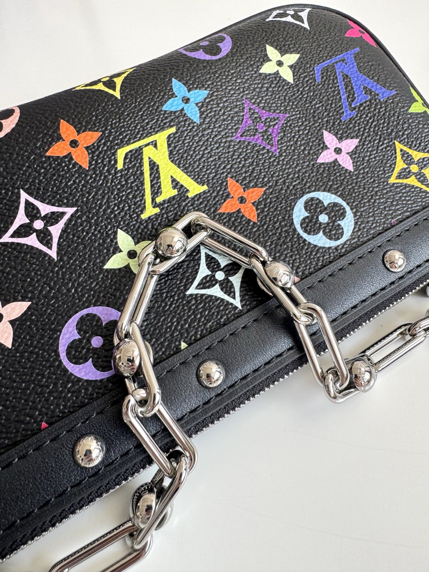 L*ouis V*uitton Top Bag