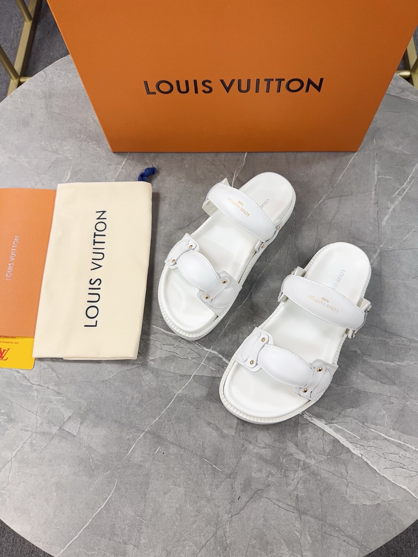 Women L*ouis V*uitton Top Sandals